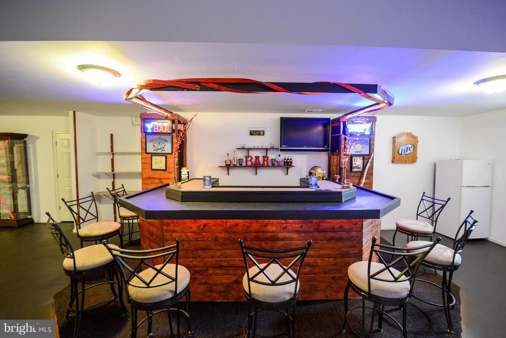 EVERETTE ESTATES - Residential Lease