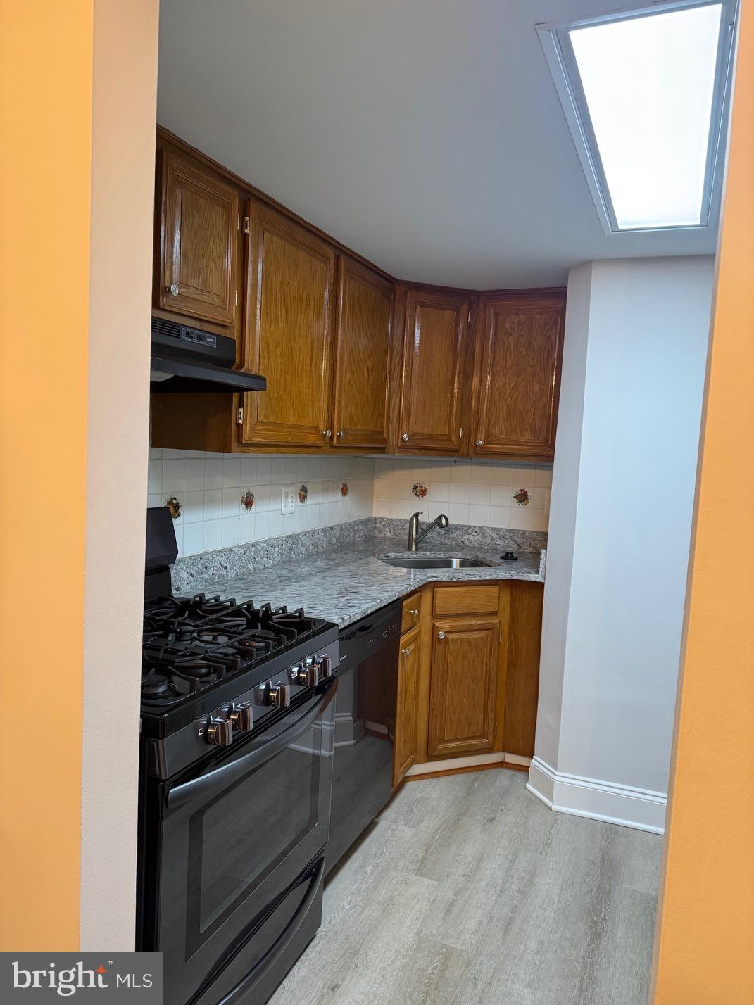 NORTHGATE CONDO - Residential Lease