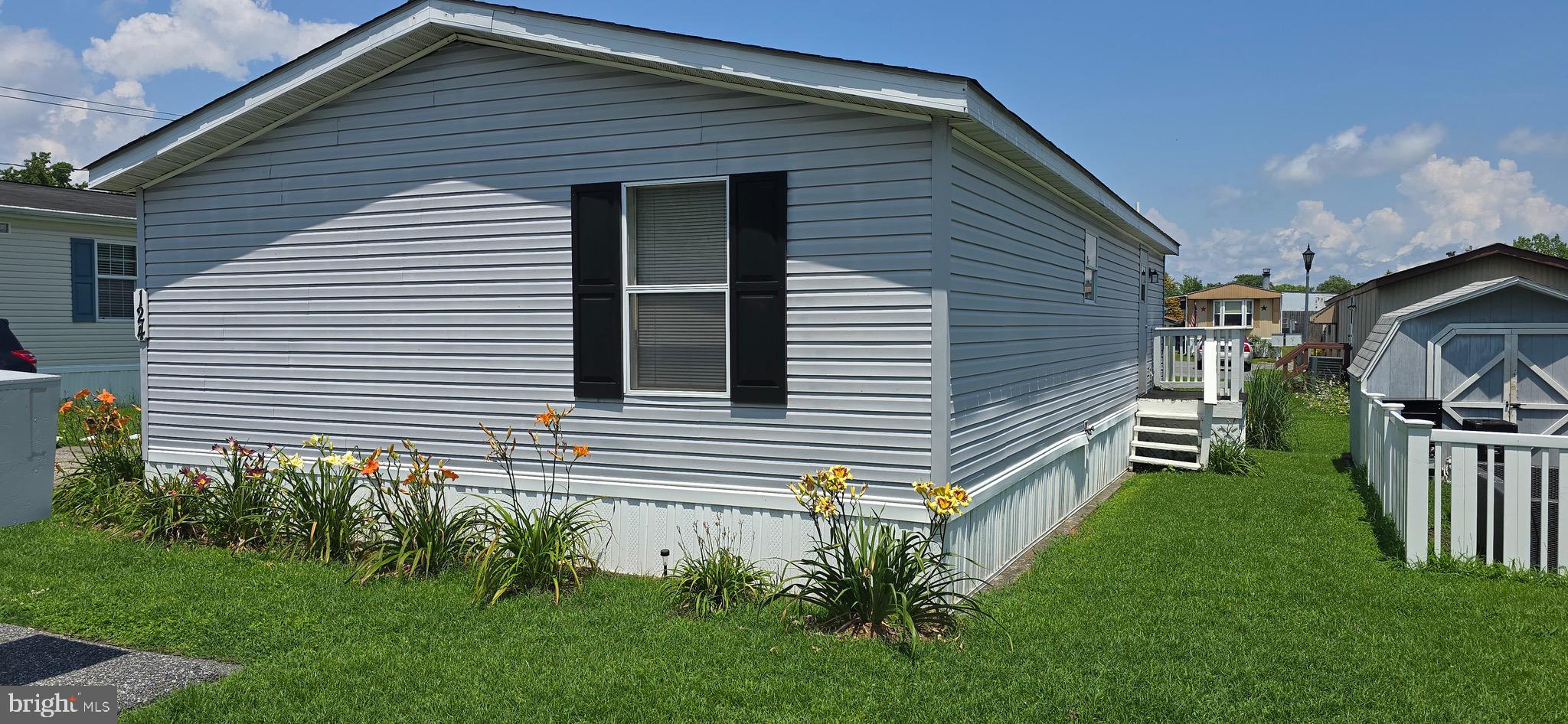 124 BRIARWOOD