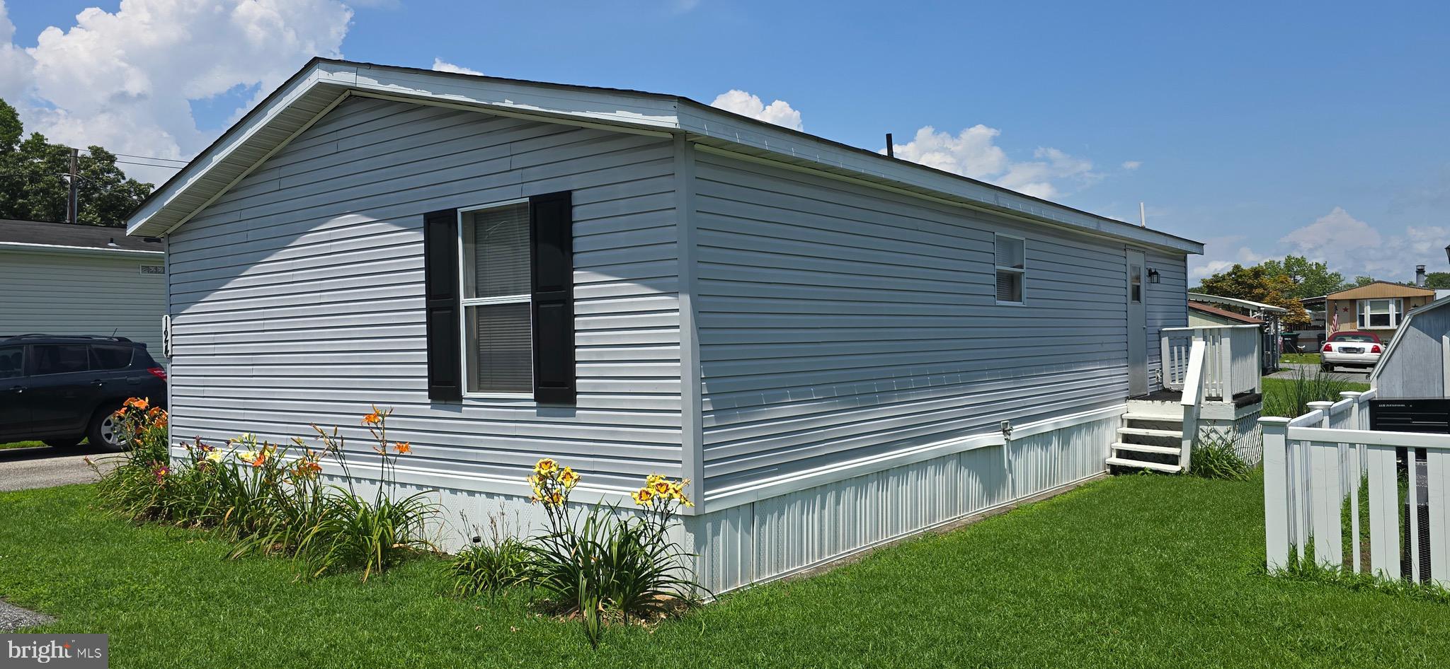 124 BRIARWOOD