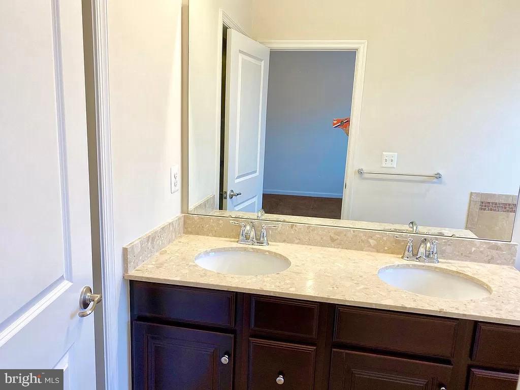 PARKSIDE - Residential