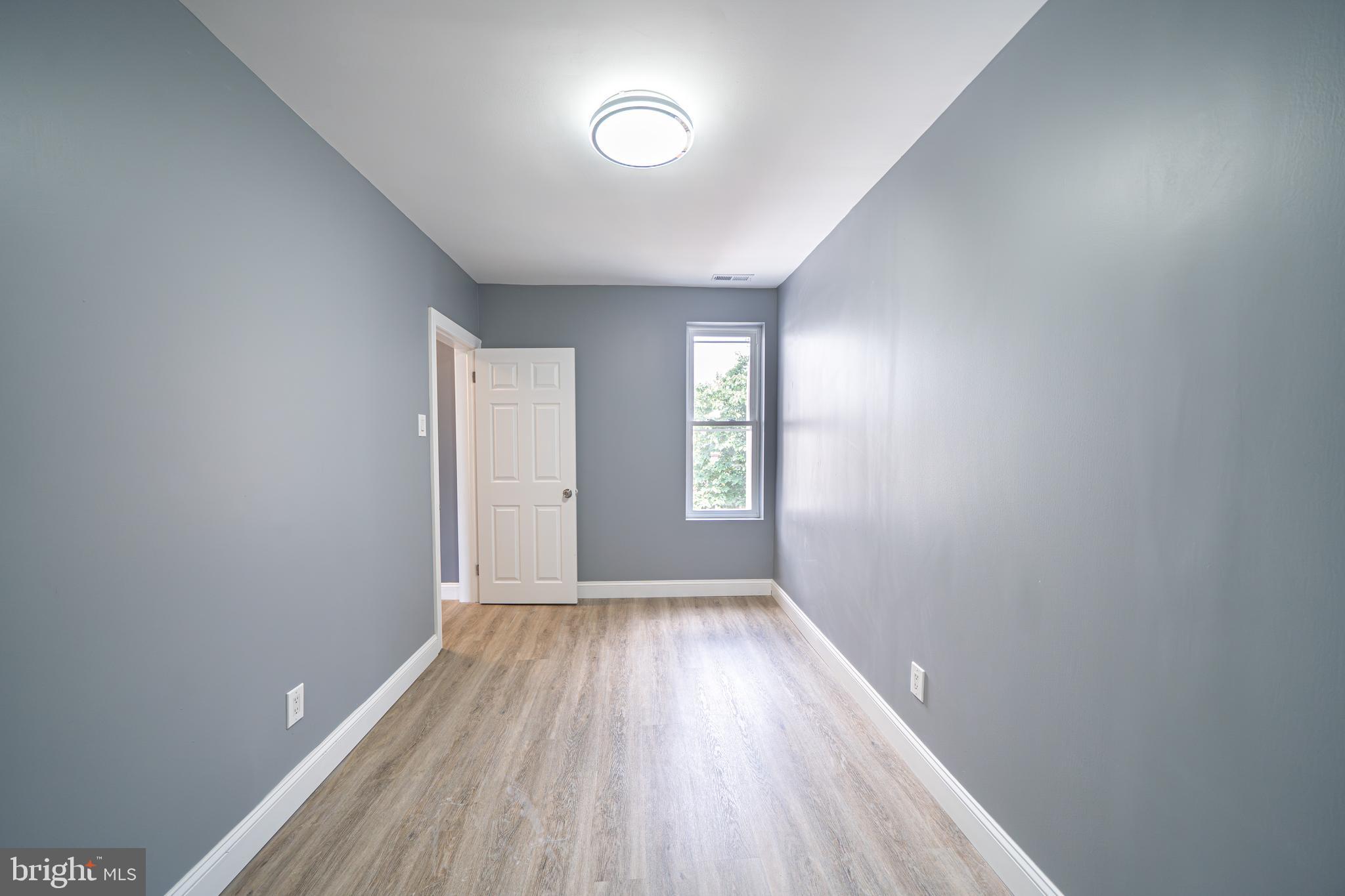 POINT BREEZE - Residential