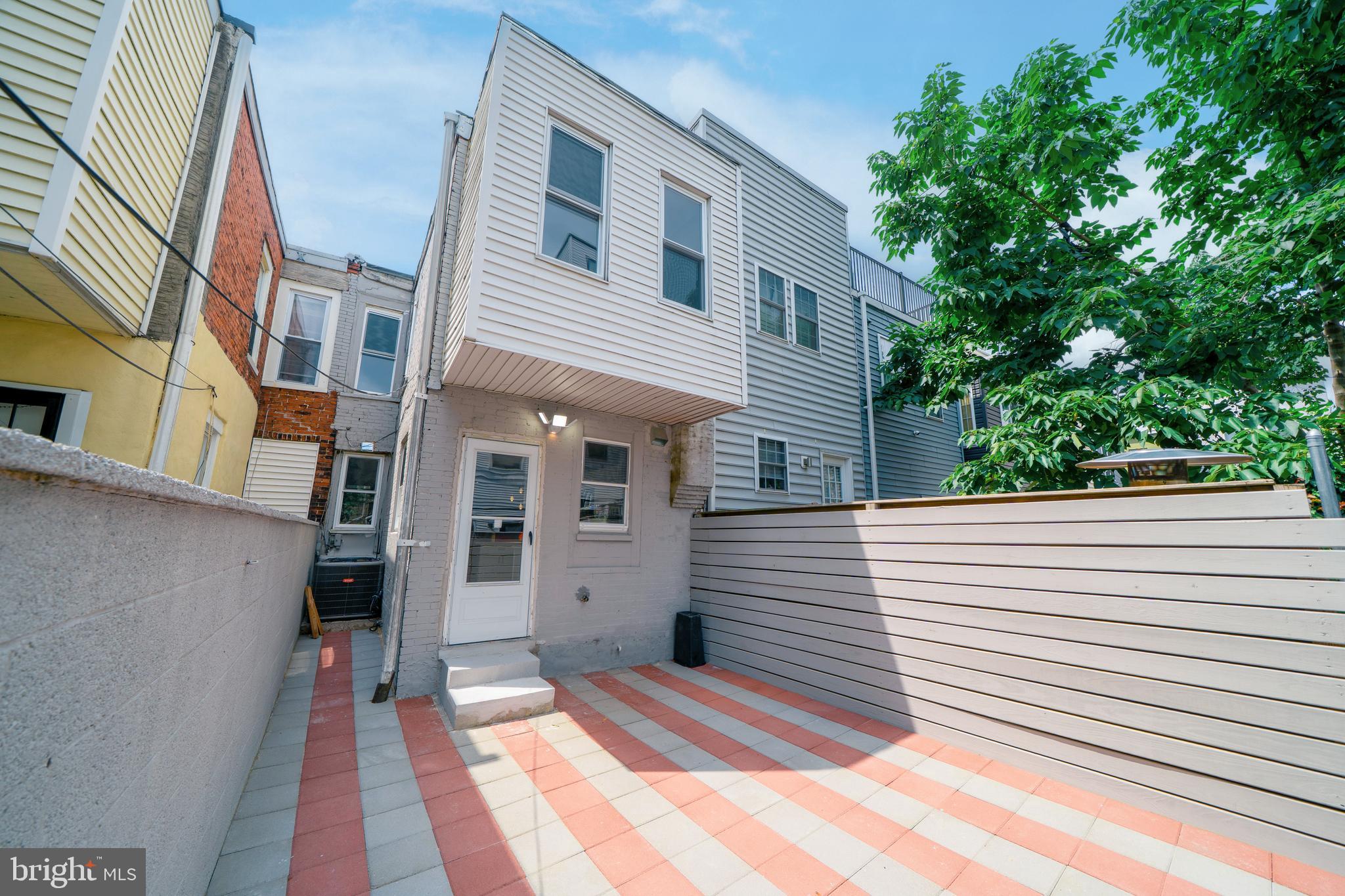 POINT BREEZE - Residential