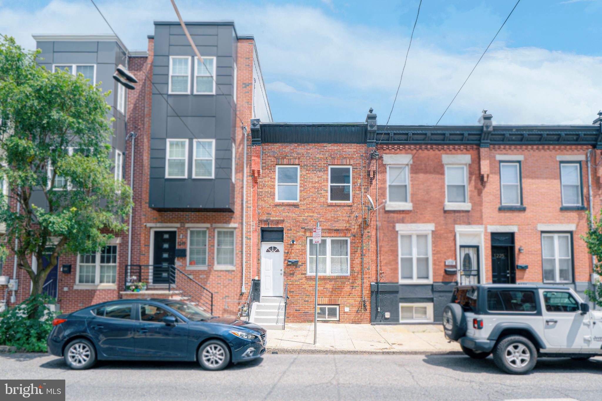 POINT BREEZE - Residential