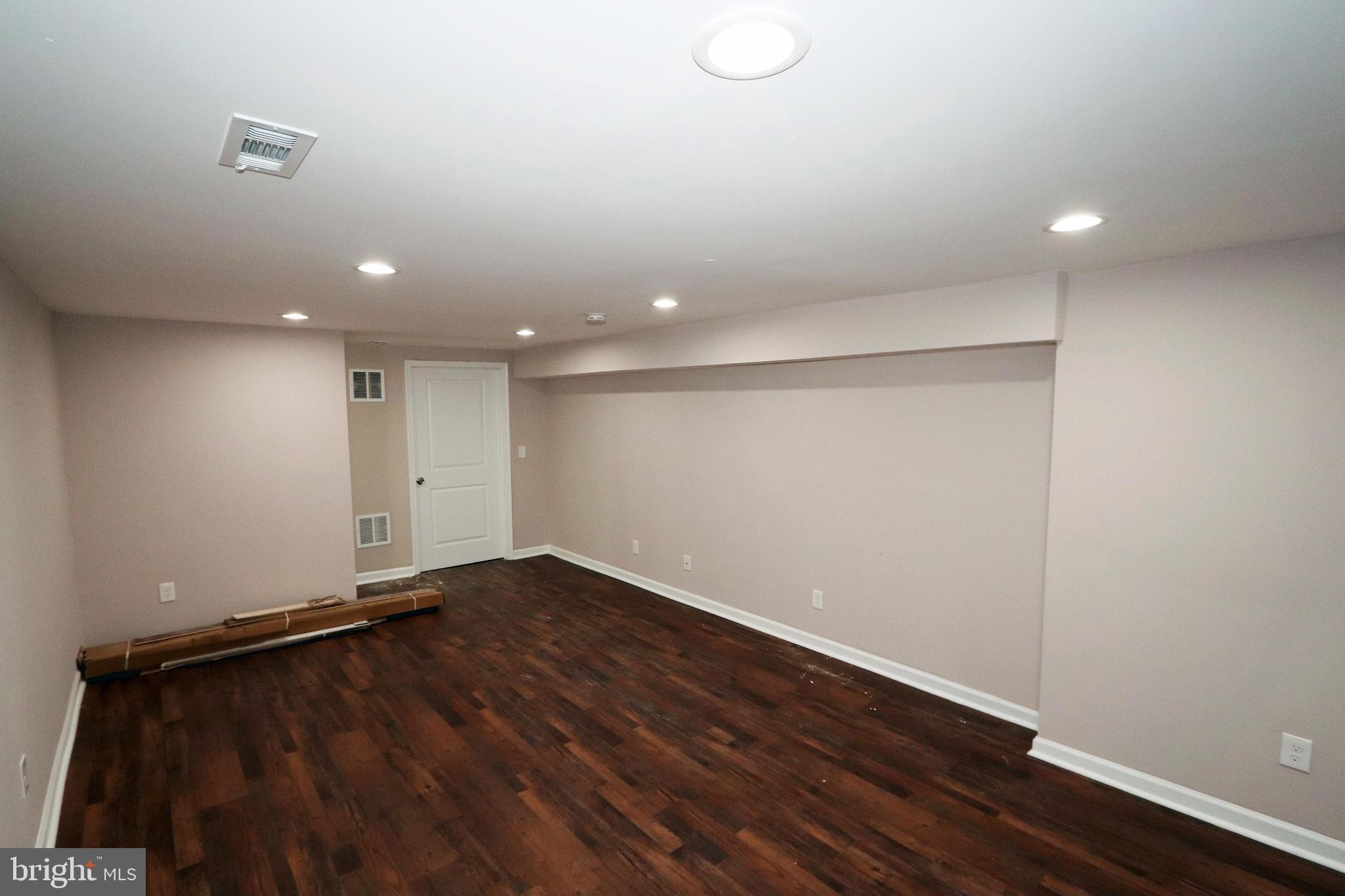 FRANKLIN SQUARE HISTORIC DISTRICT - Residential