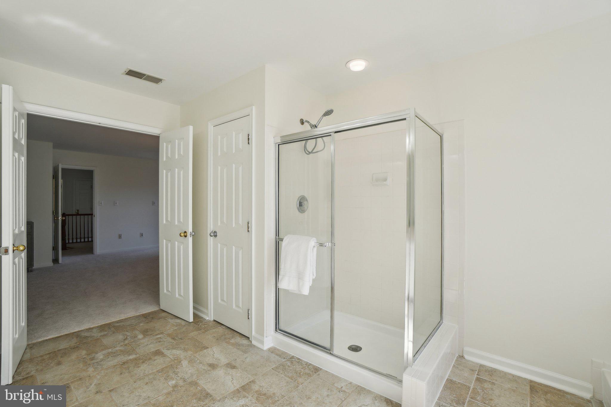 MANORS OF LEESBURG - Residential