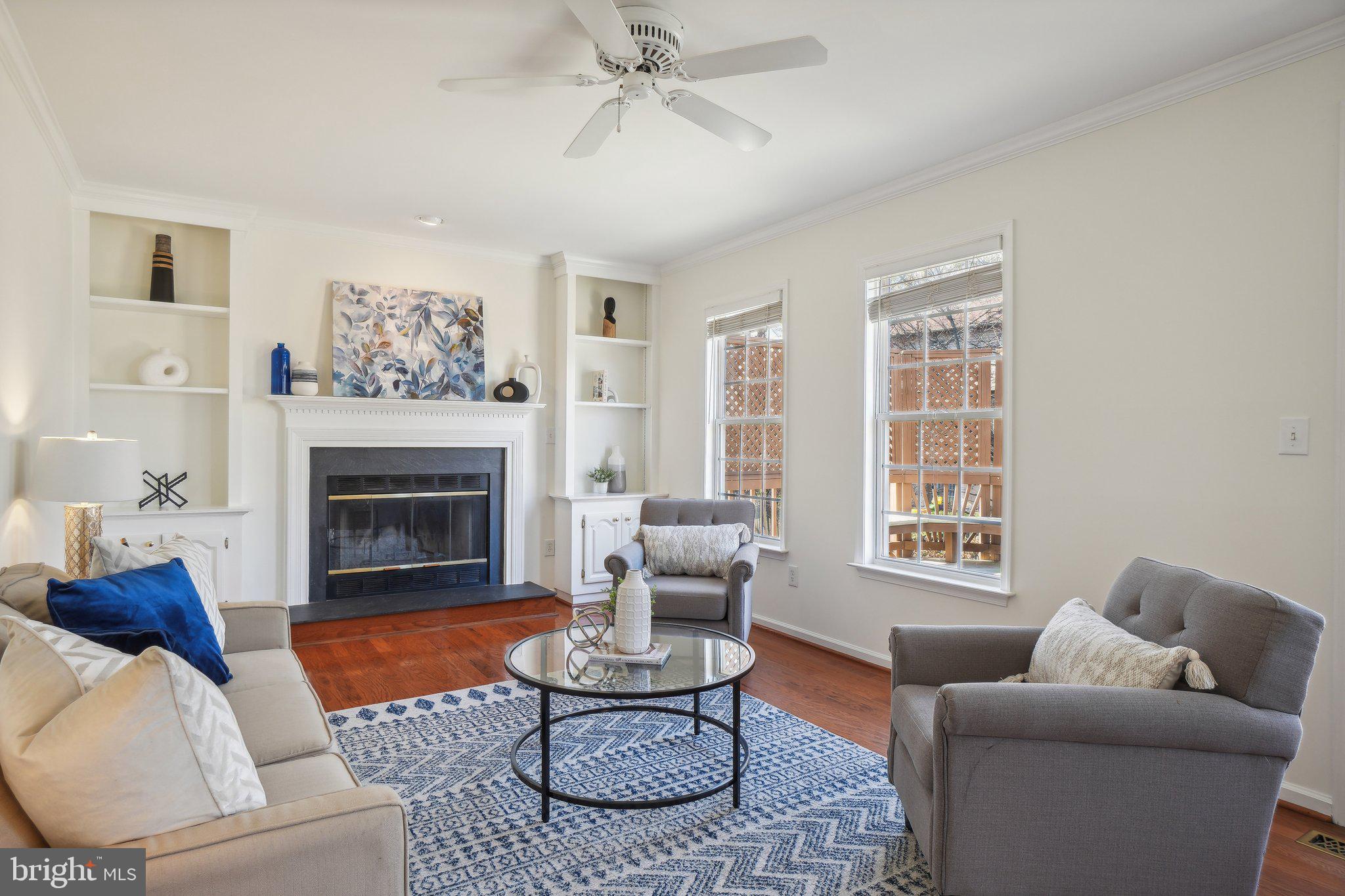 MANORS OF LEESBURG - Residential