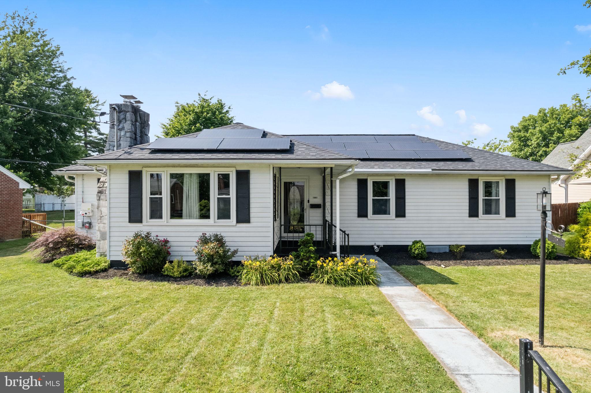 PALMDALE - Residential