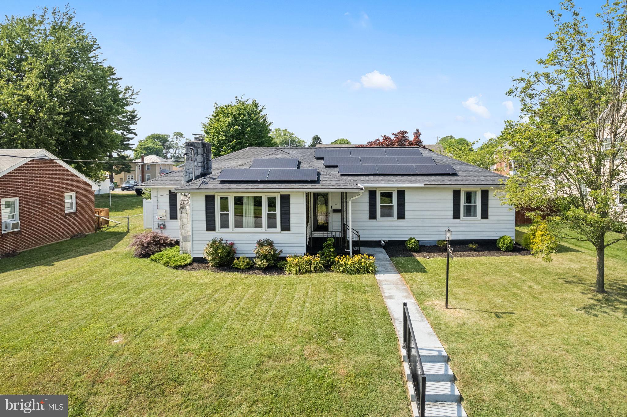 PALMDALE - Residential