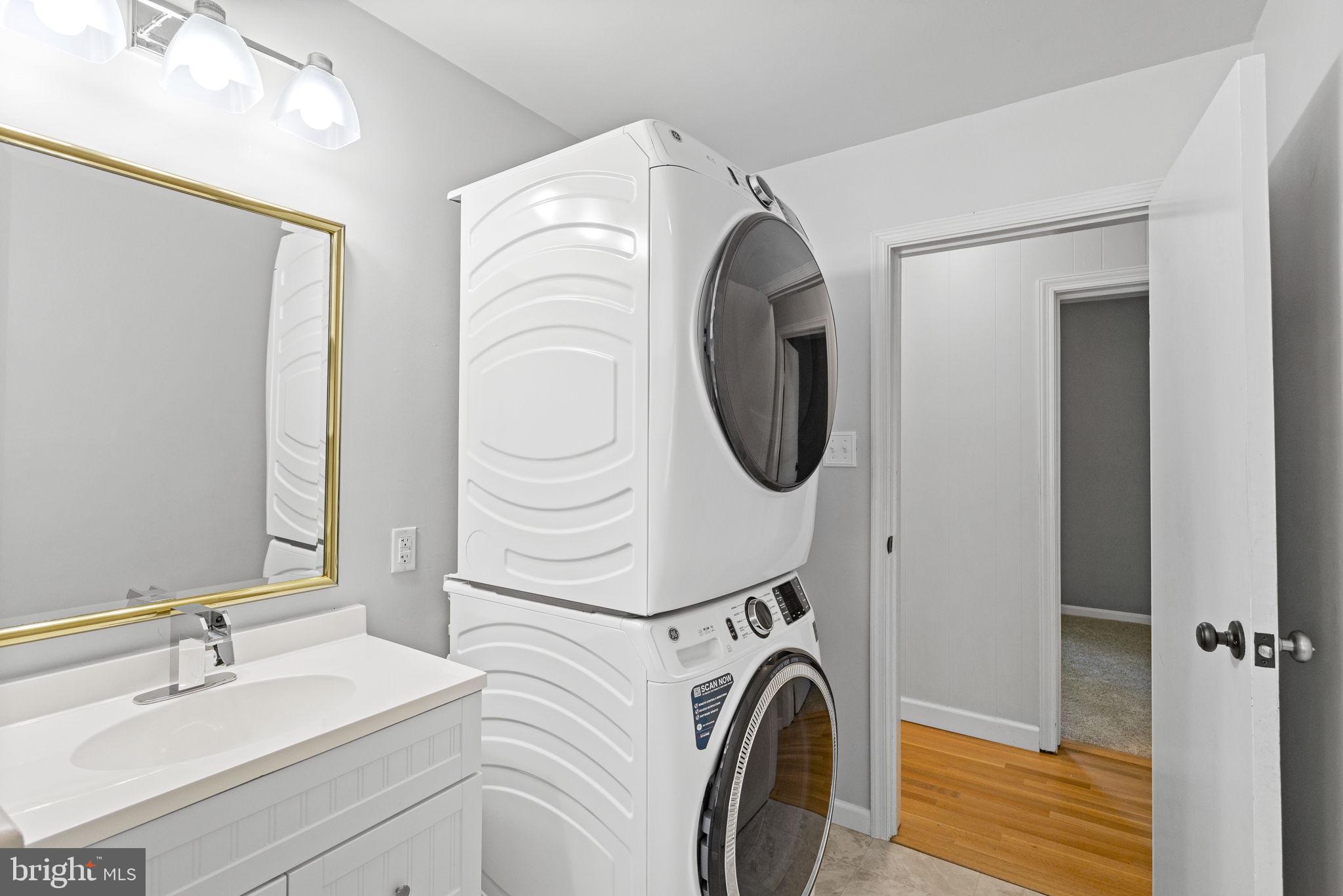 PALMDALE - Residential