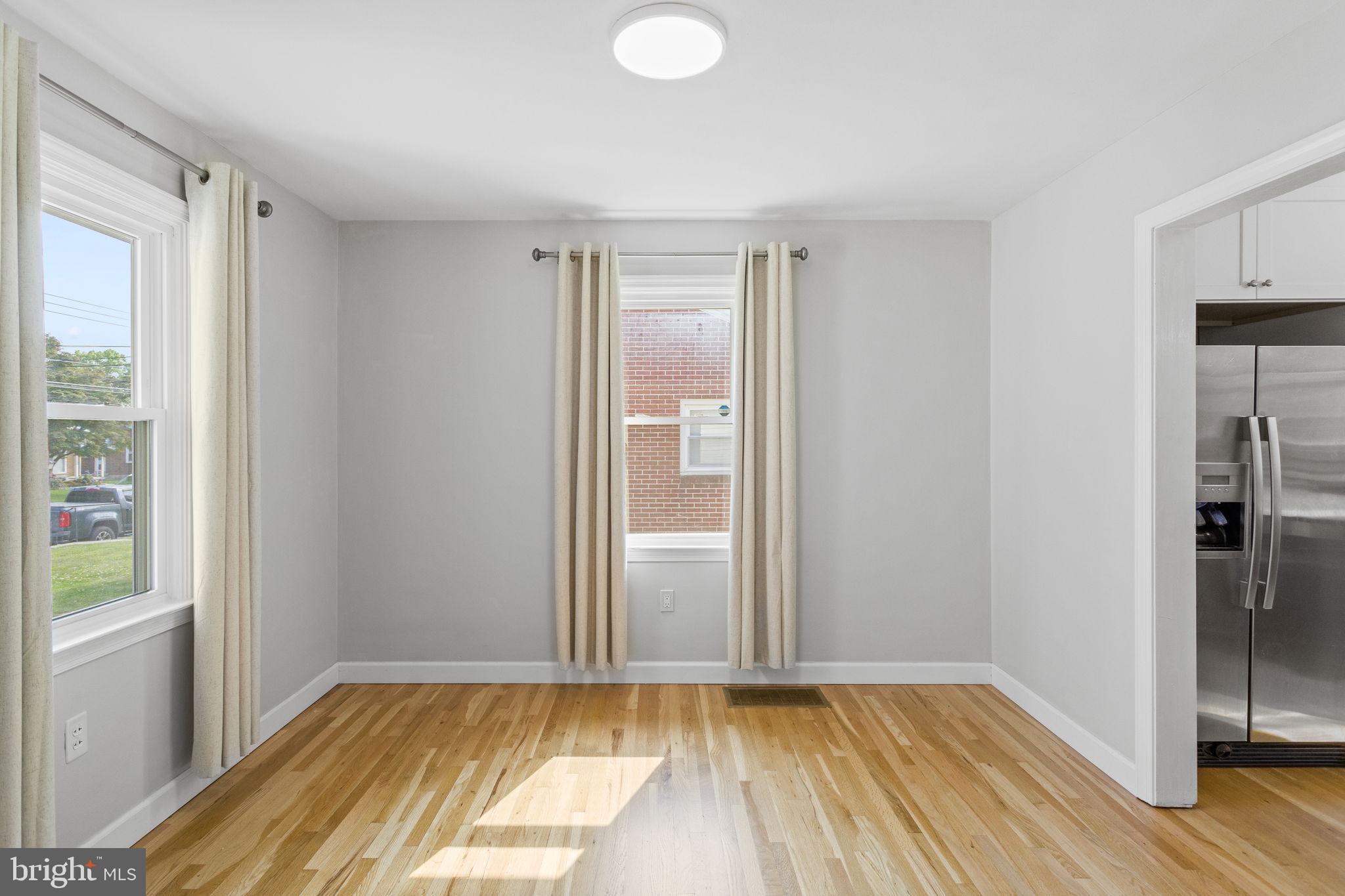 PALMDALE - Residential