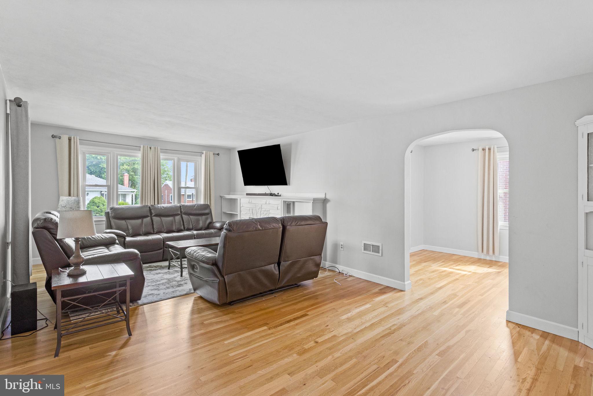 PALMDALE - Residential