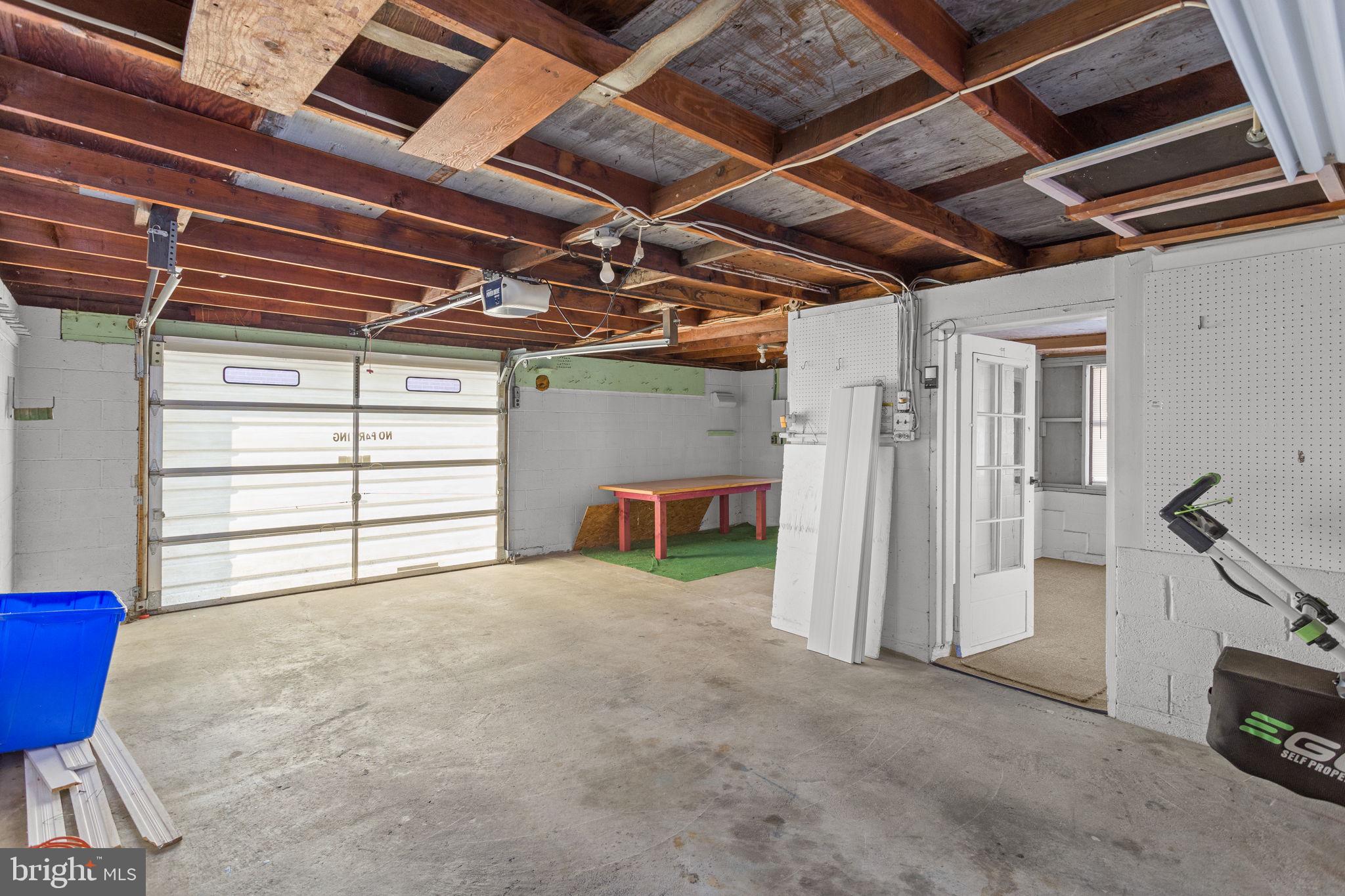 PALMDALE - Residential