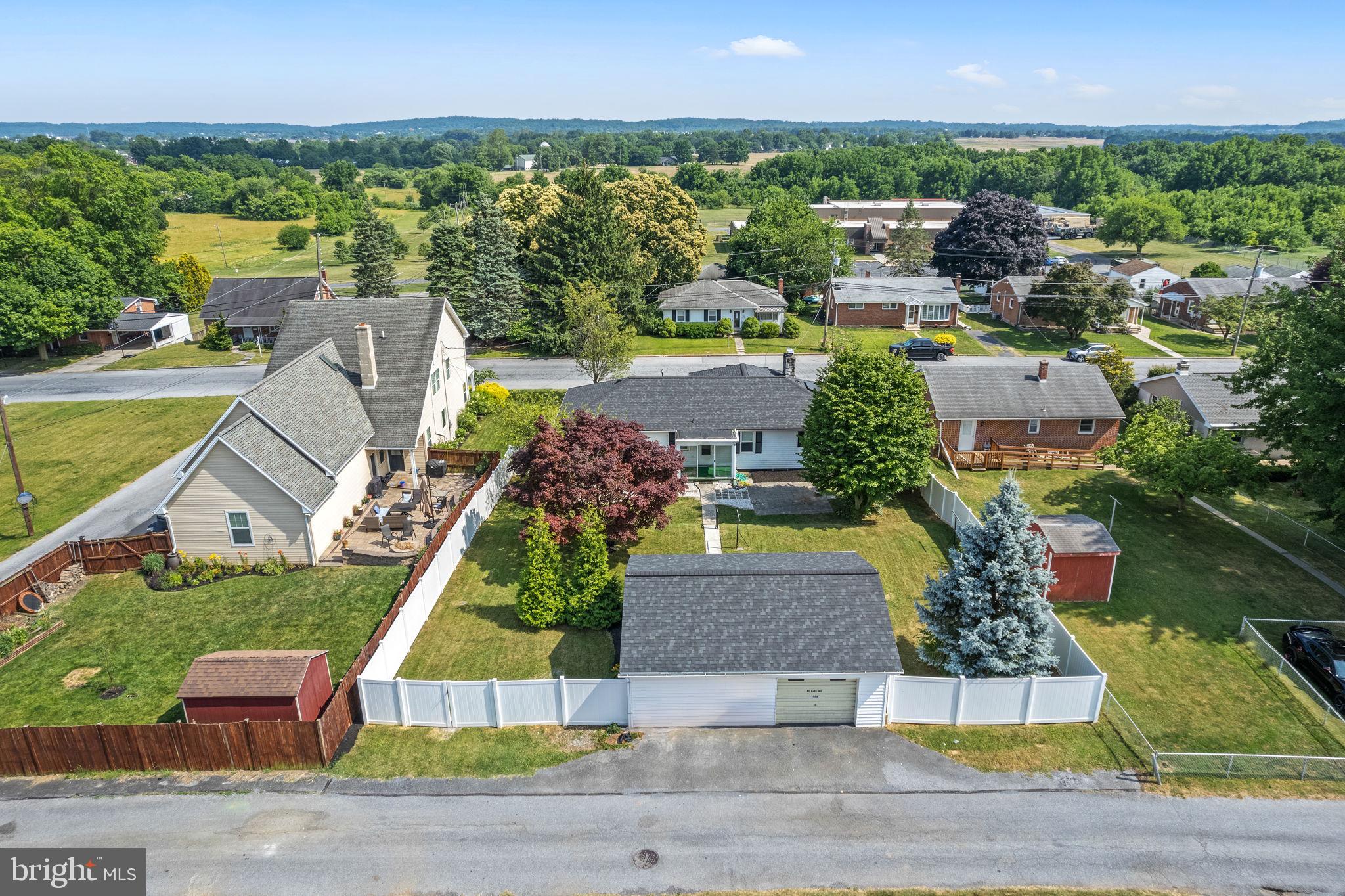 PALMDALE - Residential