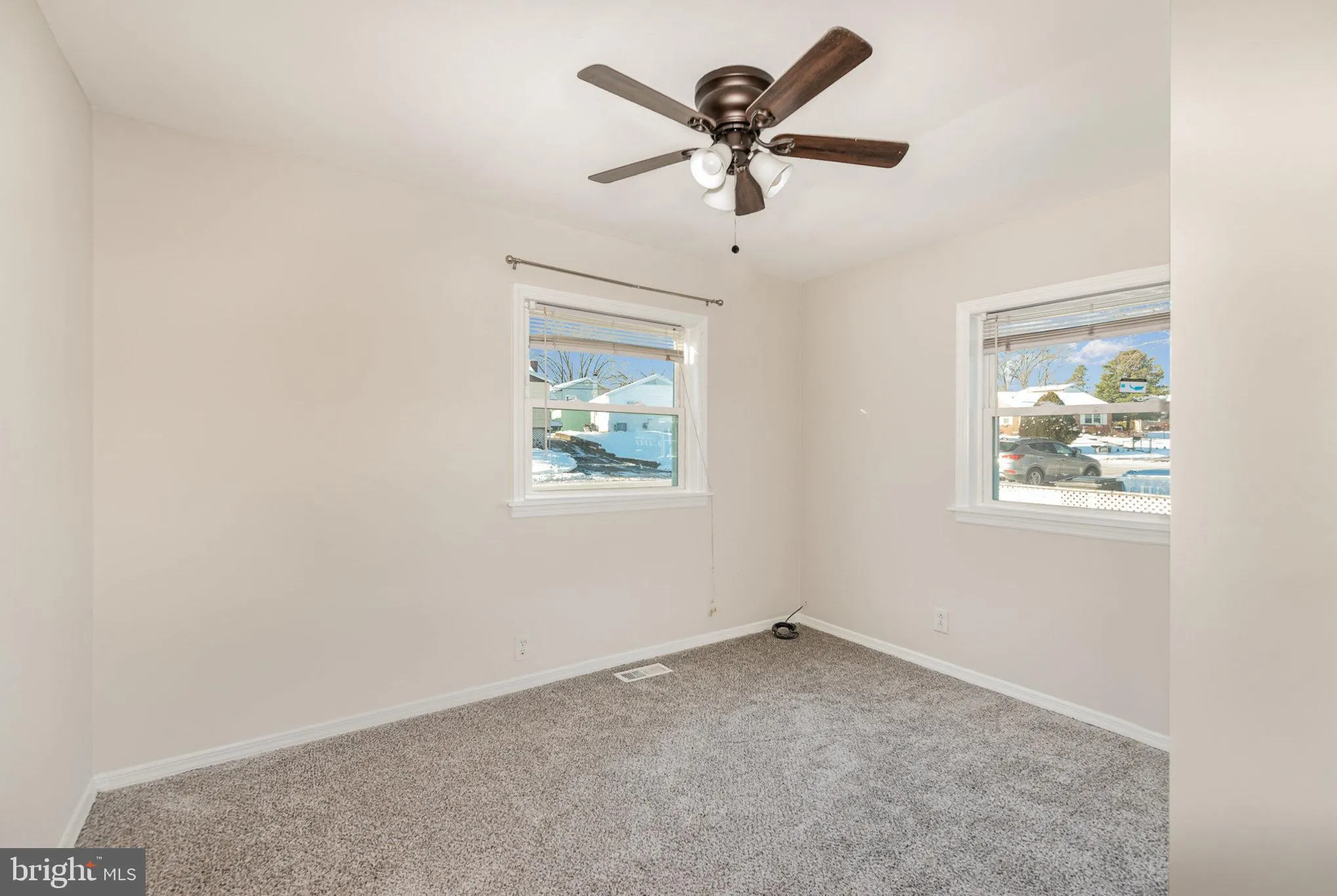 Middle River, Maryland 21220, United States, 3 Bedrooms Bedrooms, ,2 BathroomsBathrooms,Residential,Pending,31667