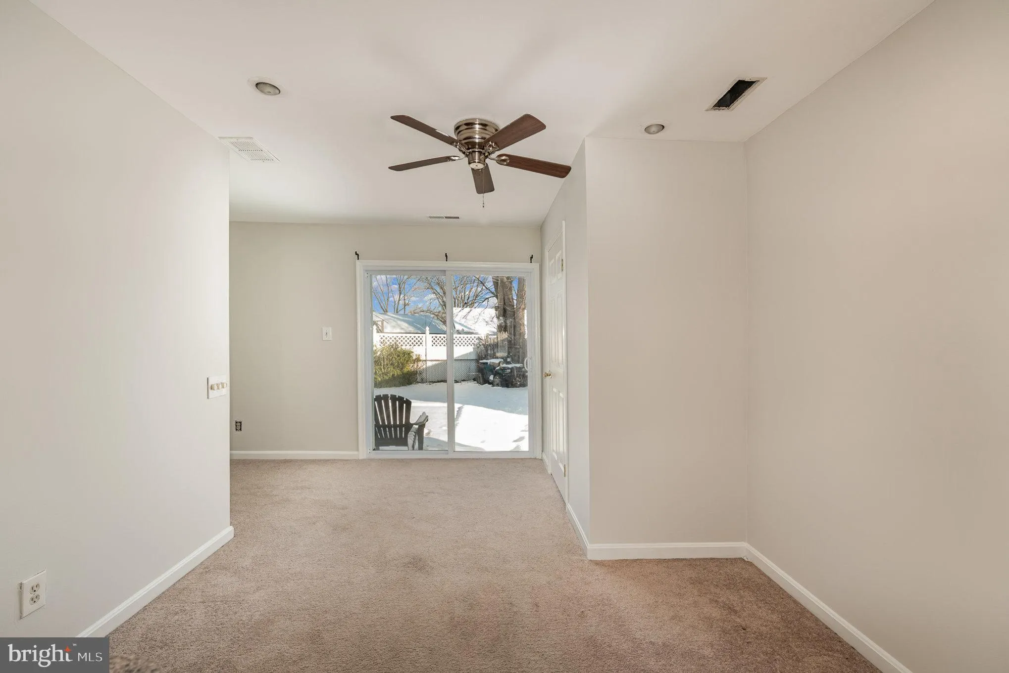 Middle River, Maryland 21220, United States, 3 Bedrooms Bedrooms, ,2 BathroomsBathrooms,Residential,Pending,31667