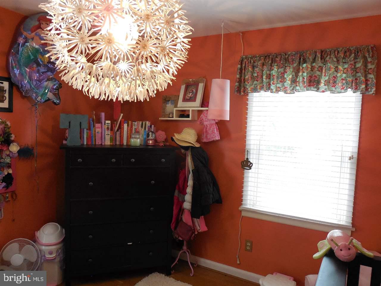 HILL-N-DALE/AVONDALE - Residential