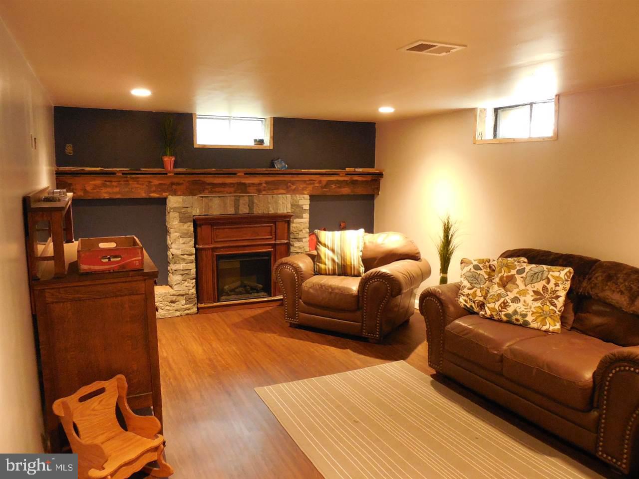 HILL-N-DALE/AVONDALE - Residential