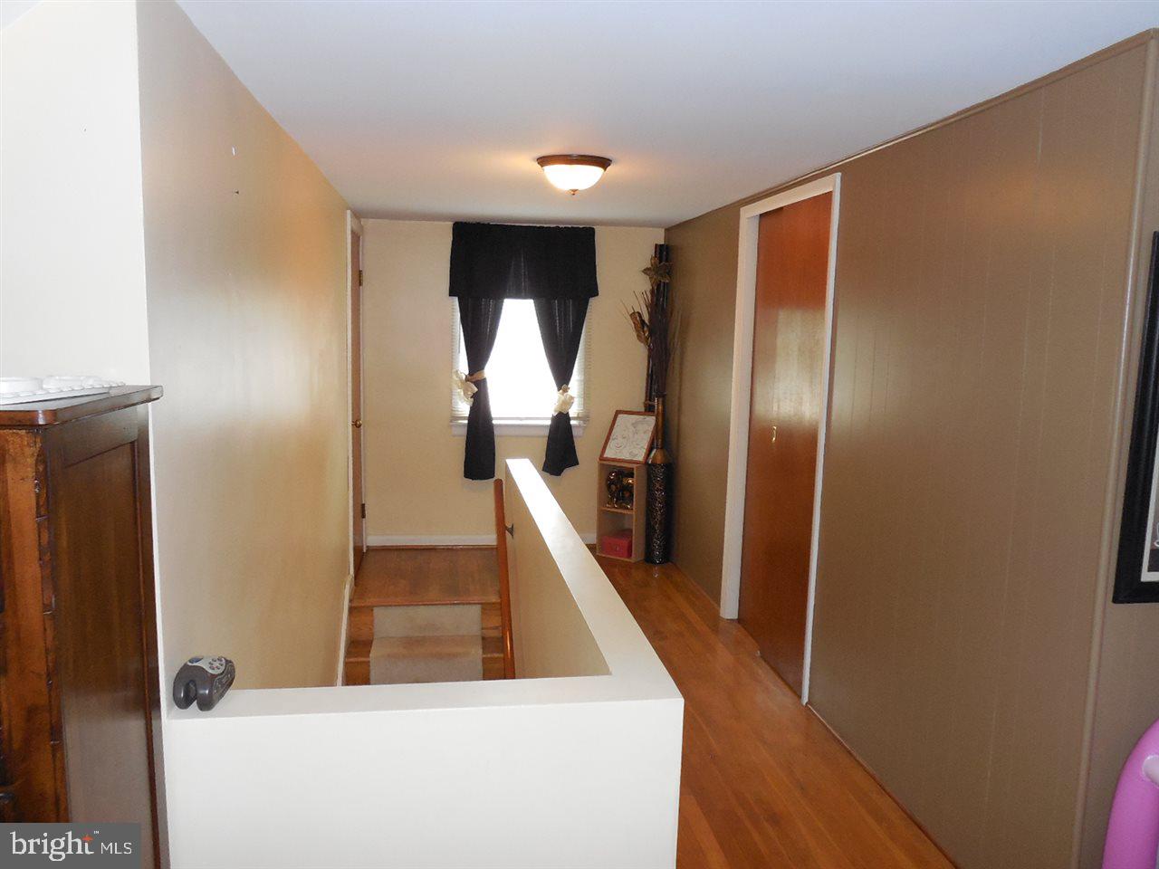 HILL-N-DALE/AVONDALE - Residential