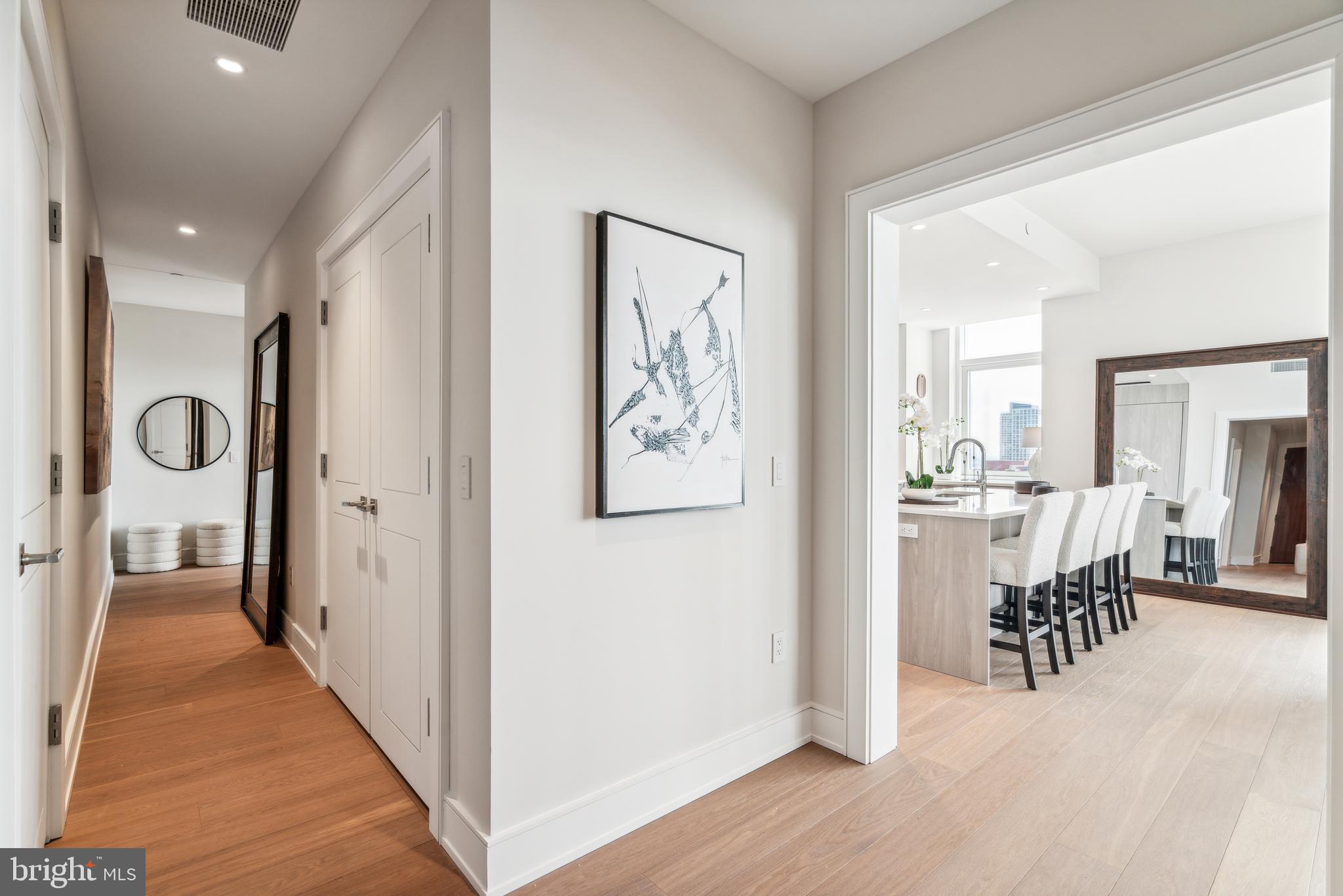 AVENUE OF THE ARTS - Residential