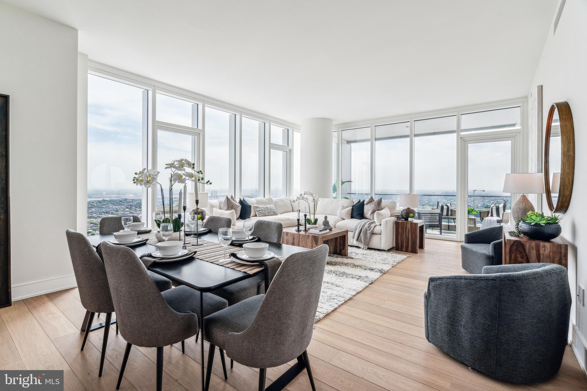 AVENUE OF THE ARTS - Residential