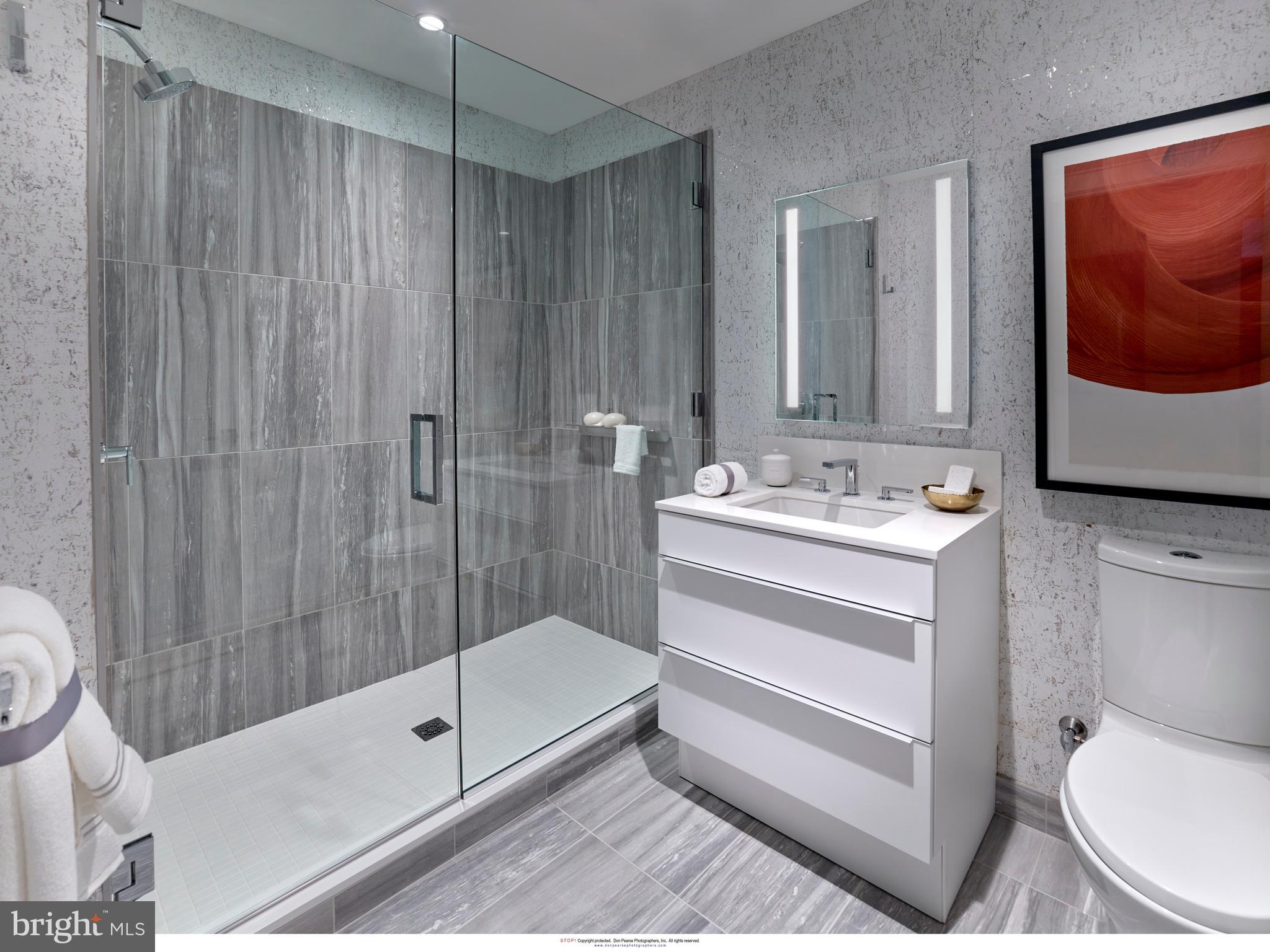 AVENUE OF THE ARTS - Residential