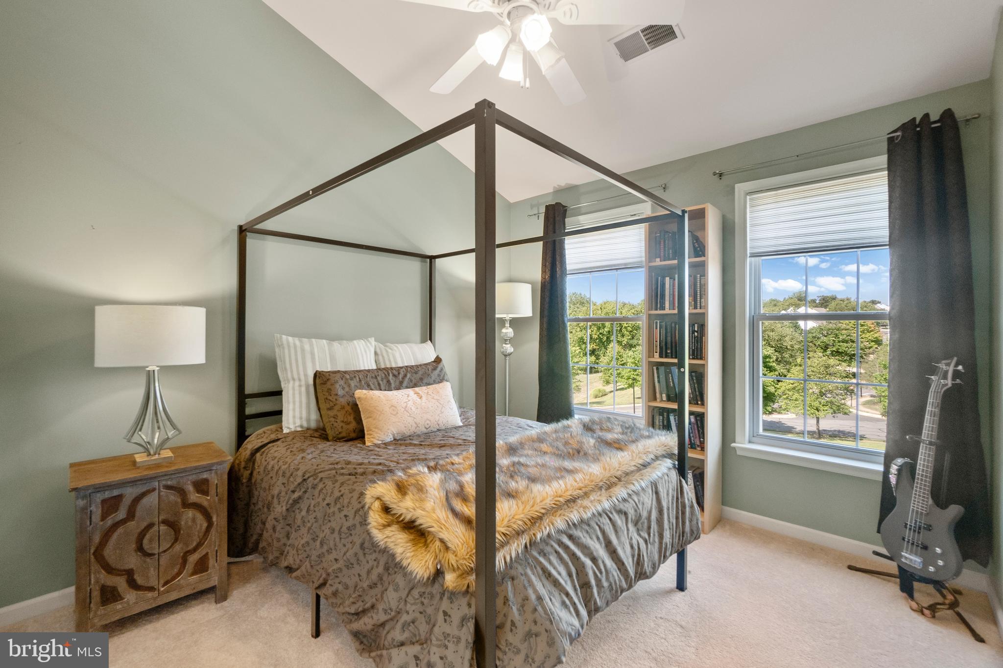 OVERLOOK - Residential