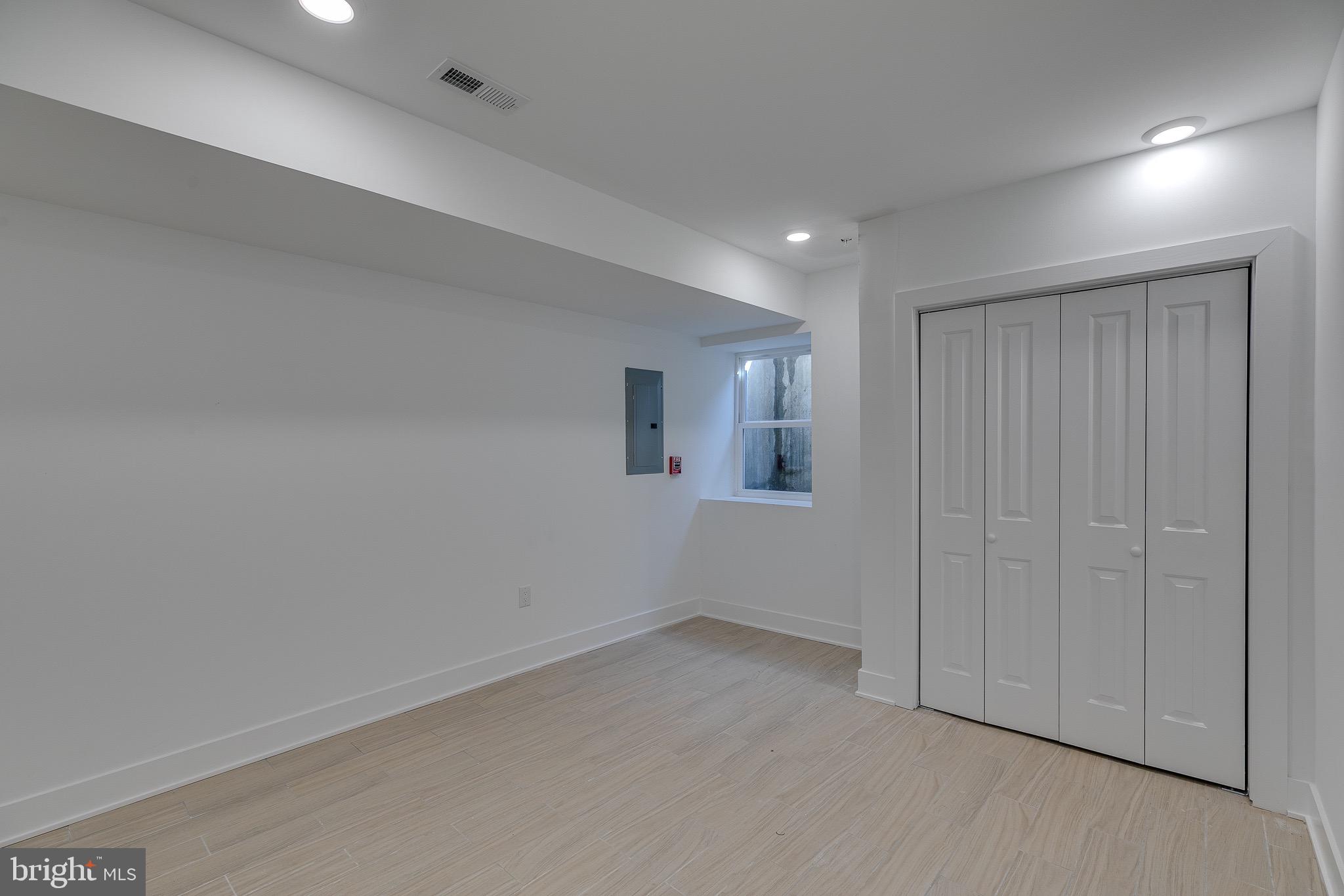 TEMPLE UNIVERSITY - Residential Income