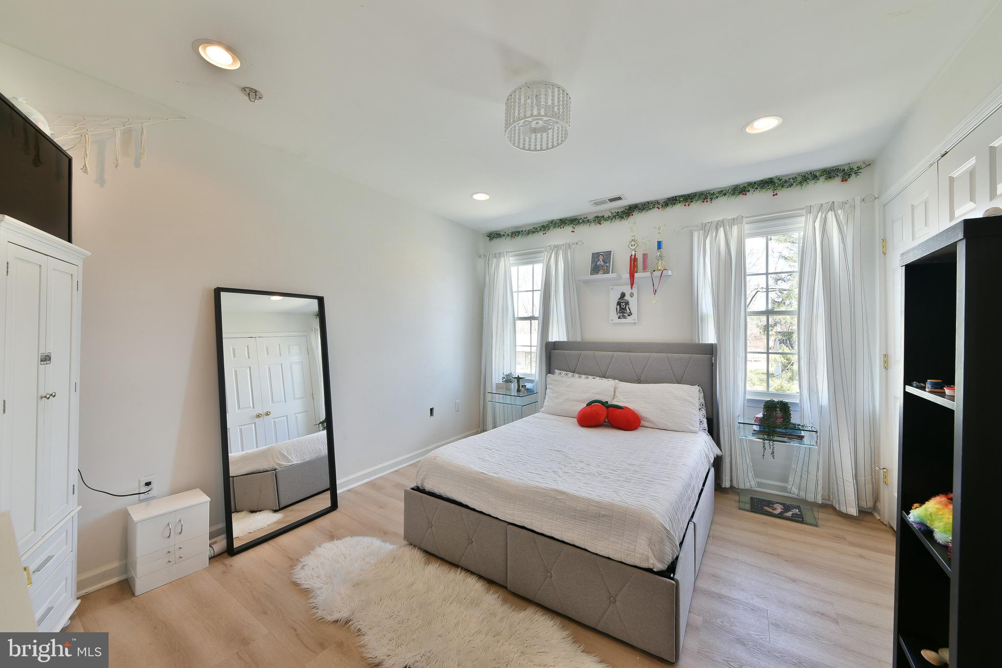 ELLERSIDE - Residential