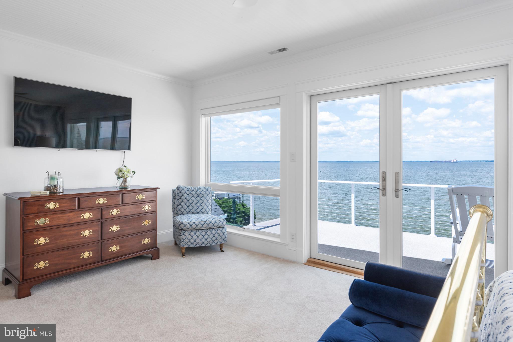 QUEEN ANNE COLONY - Residential