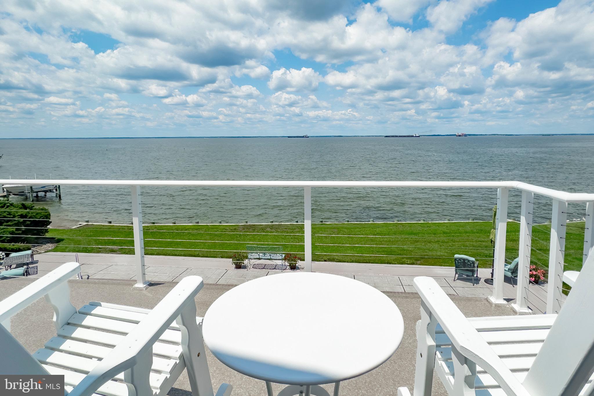 QUEEN ANNE COLONY - Residential