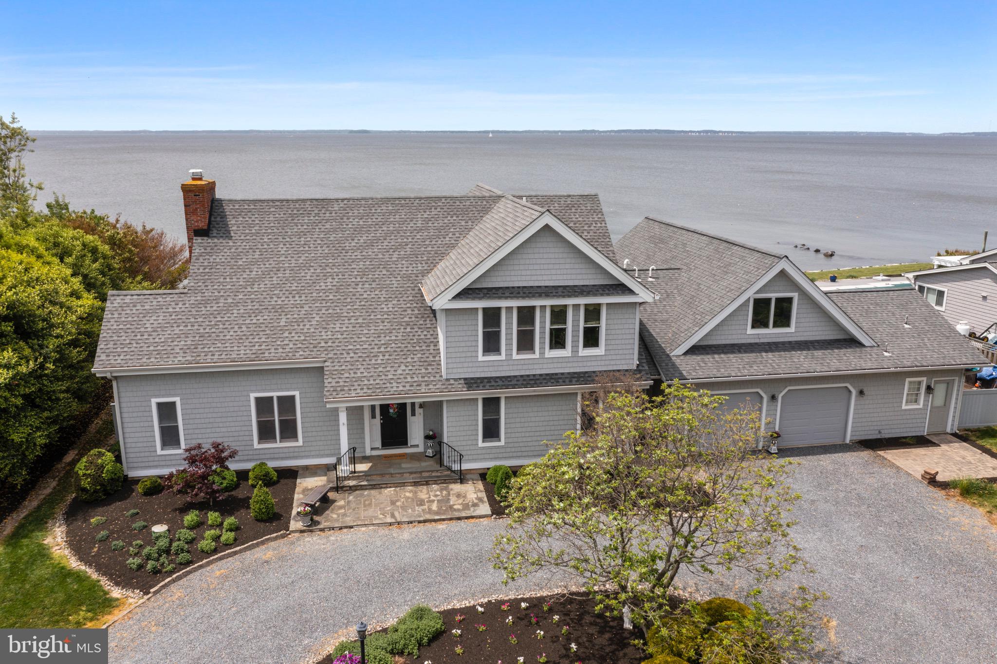 QUEEN ANNE COLONY - Residential