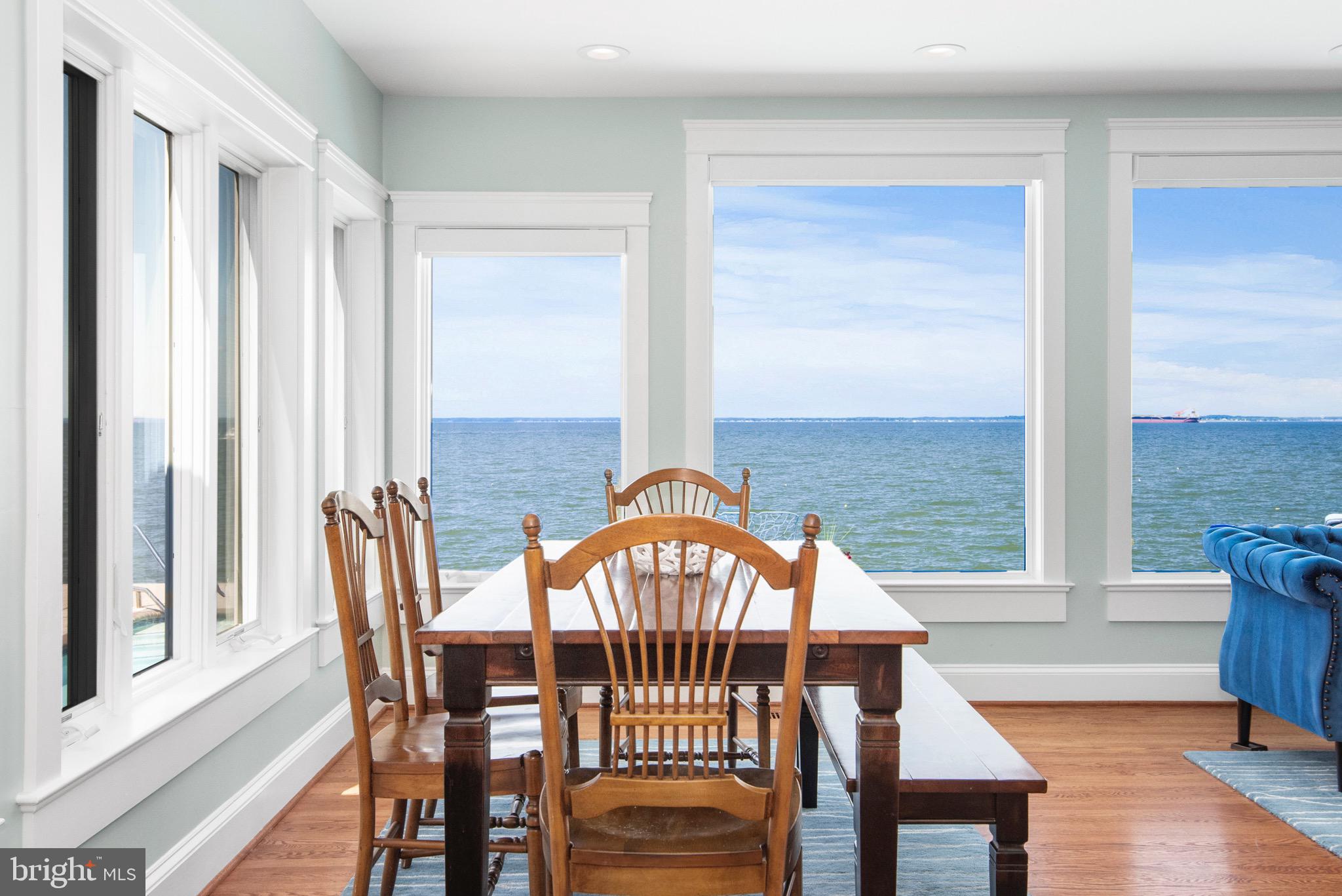 QUEEN ANNE COLONY - Residential