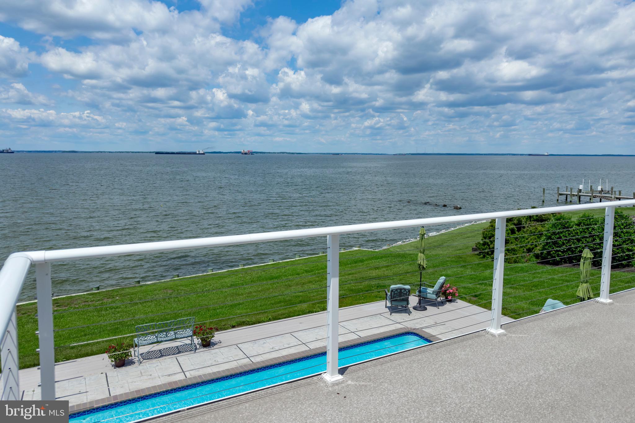 QUEEN ANNE COLONY - Residential