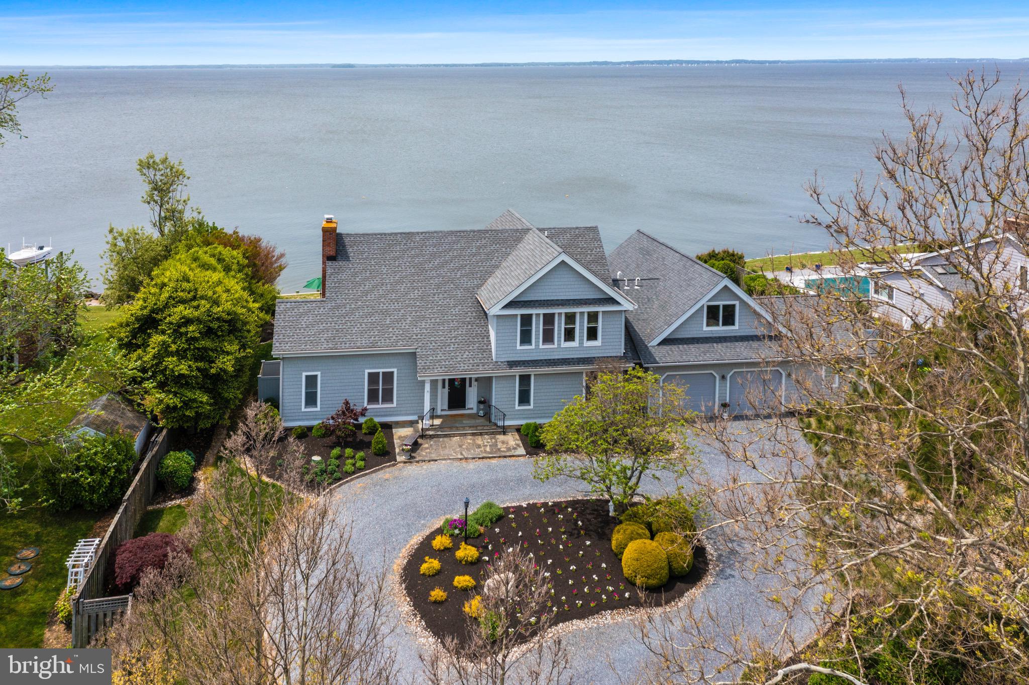 QUEEN ANNE COLONY - Residential