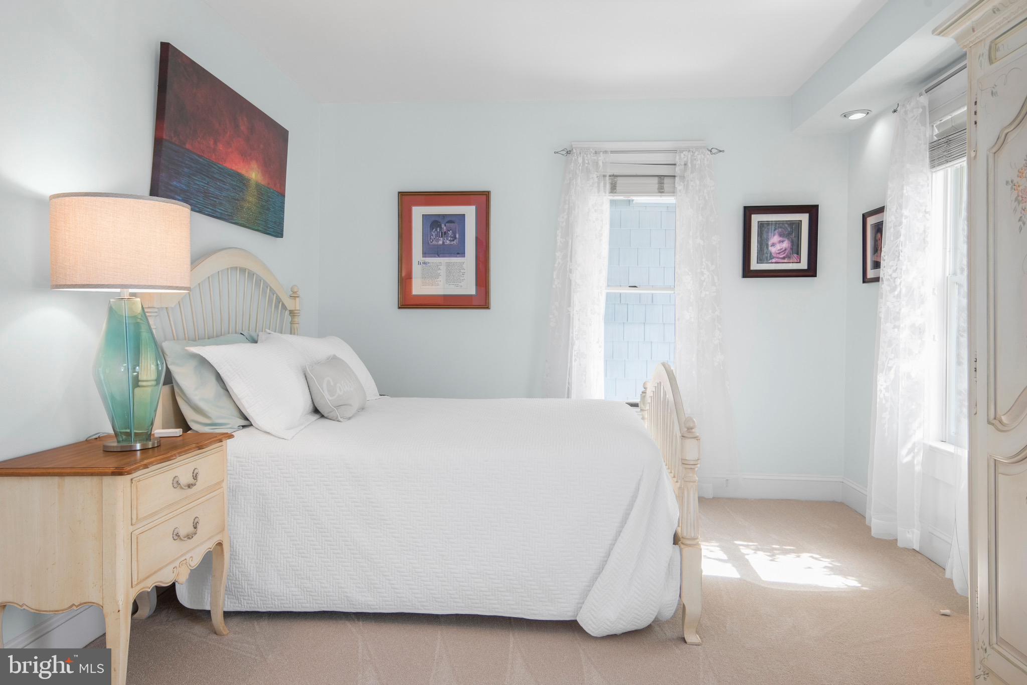 QUEEN ANNE COLONY - Residential