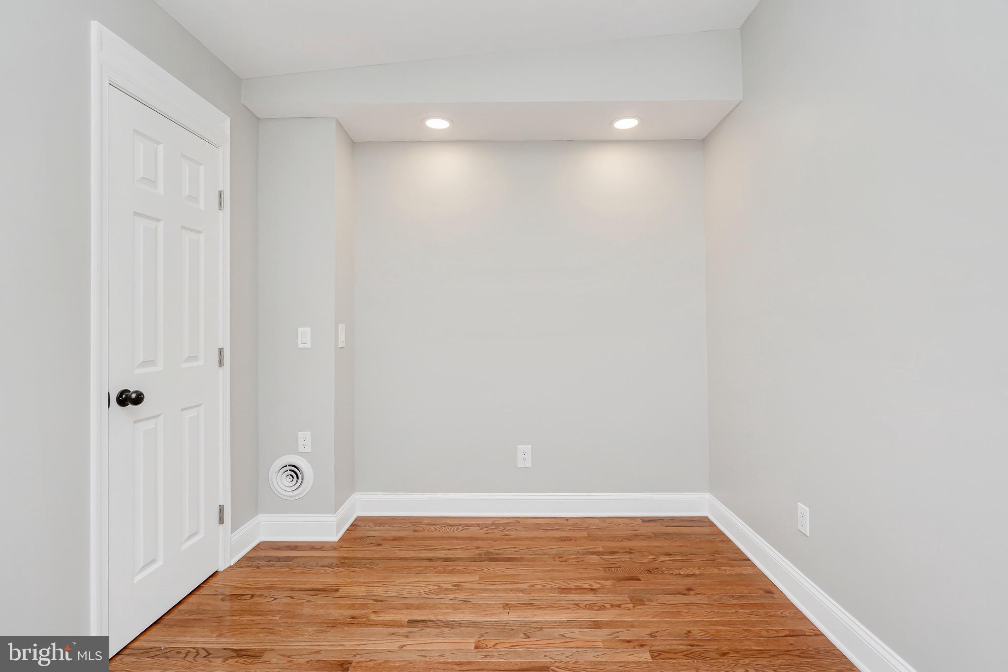HOMEWOOD - Residential