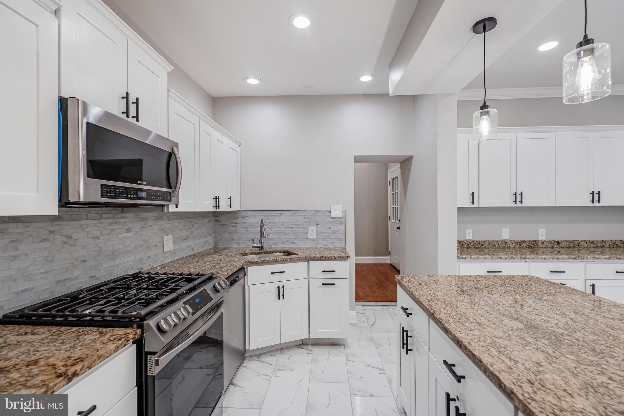 HOMEWOOD - Residential