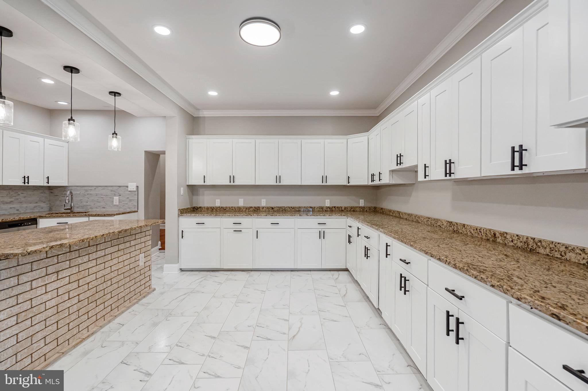 HOMEWOOD - Residential