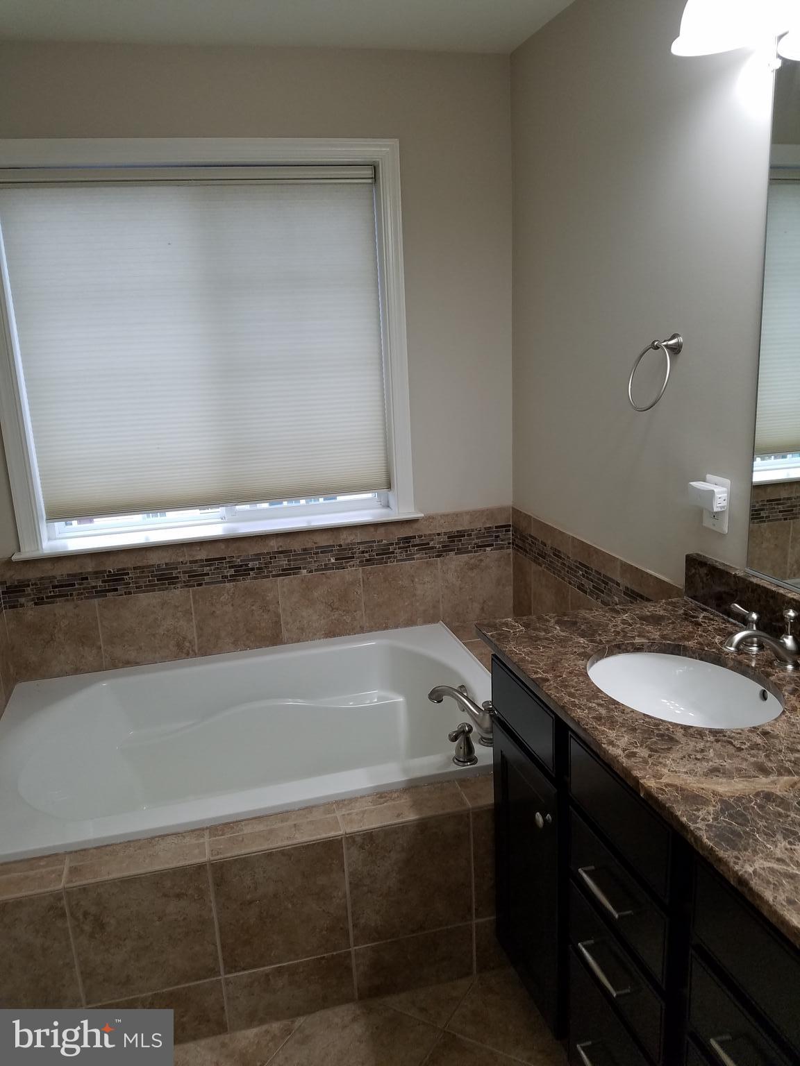 BUCKINGHAM - Residential Lease