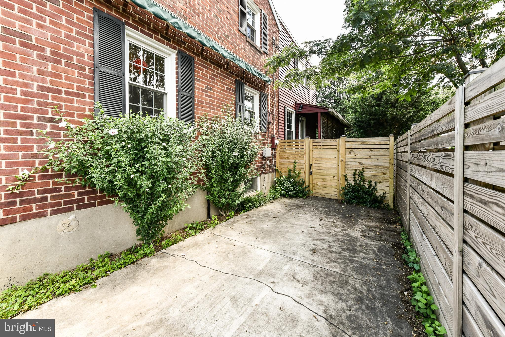 ARLINGTON FOREST - Residential Lease