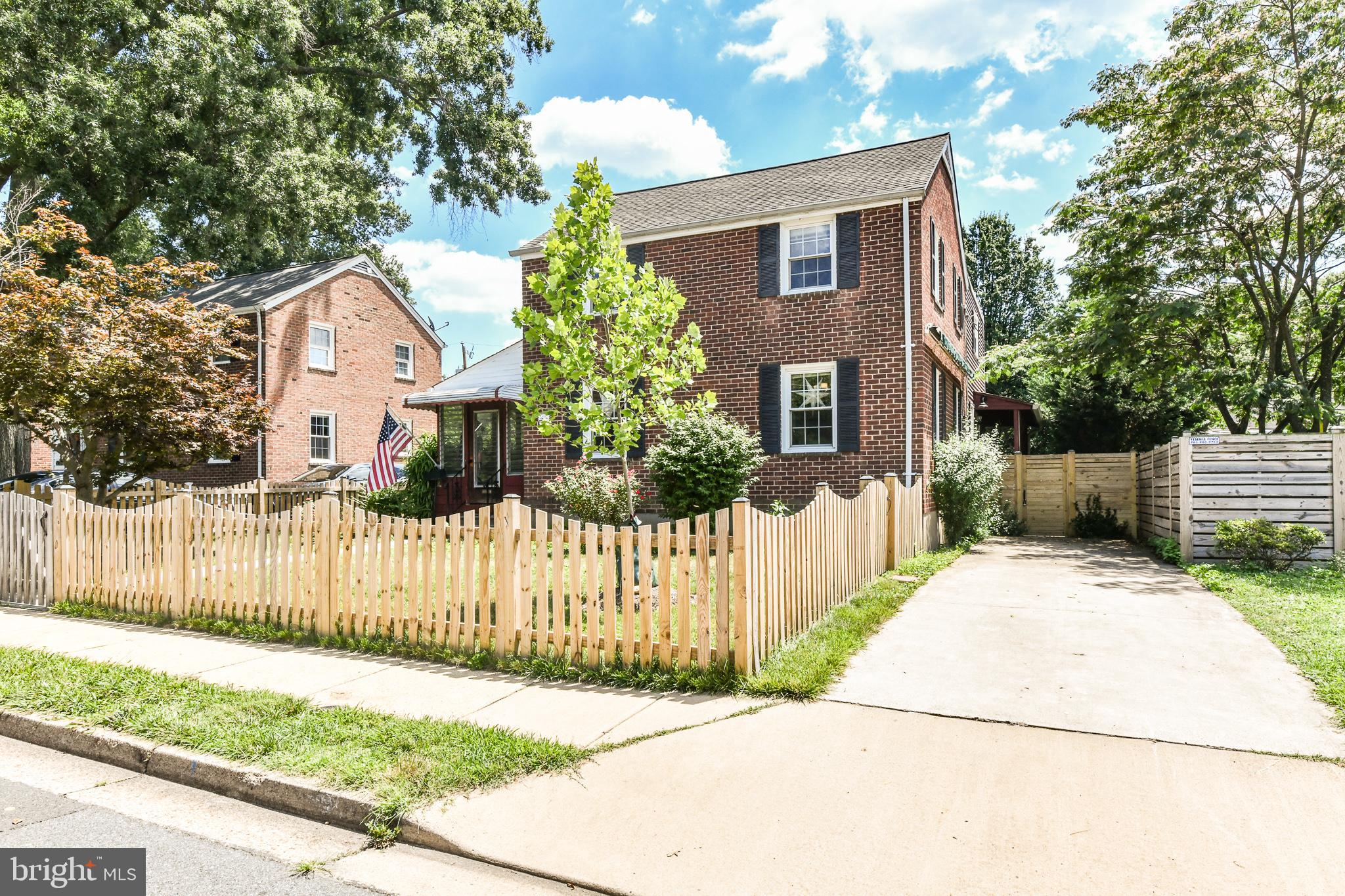 ARLINGTON FOREST - Residential Lease