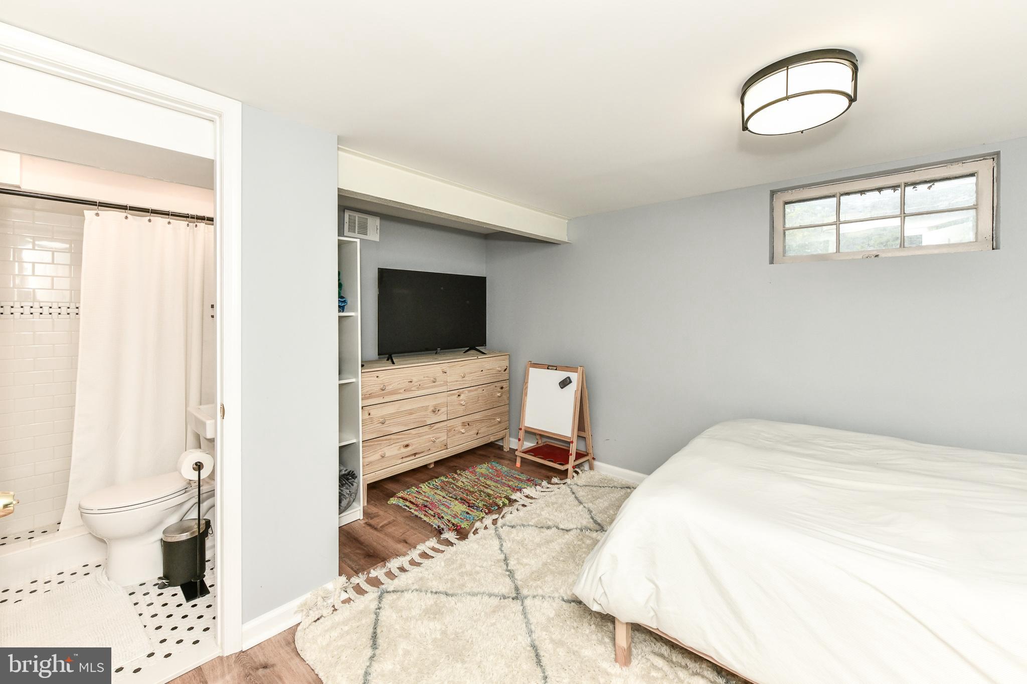 ARLINGTON FOREST - Residential Lease