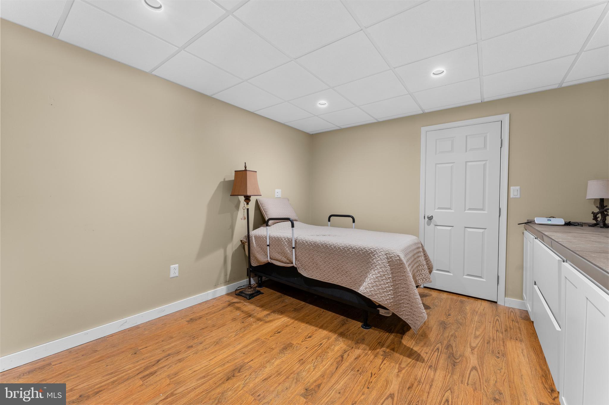 SOUTH WALES - Residential