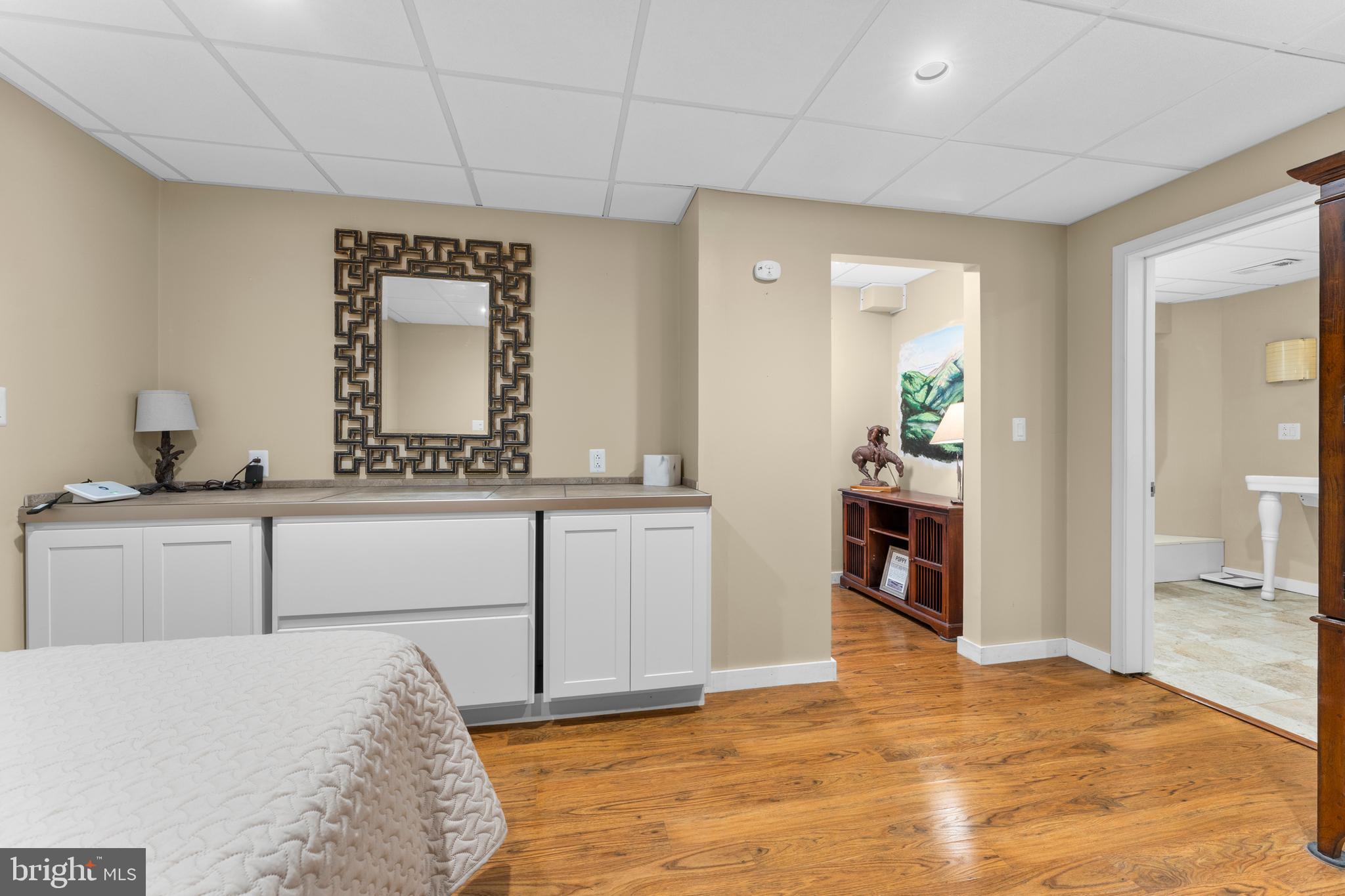 SOUTH WALES - Residential