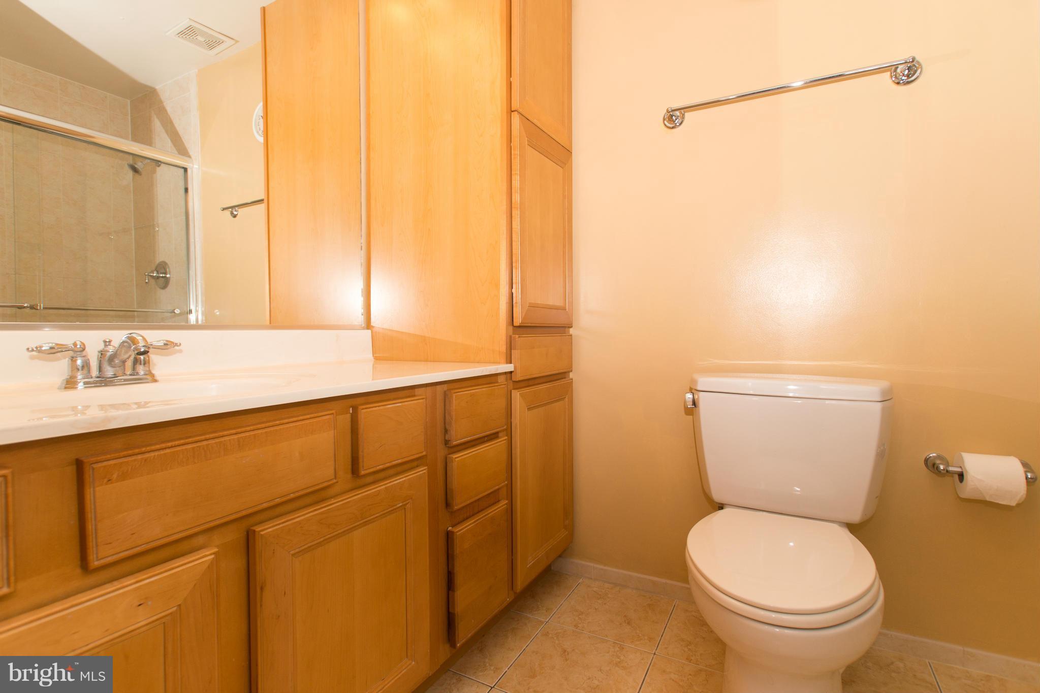 WOODLYNNE COMMUNITY - Residential