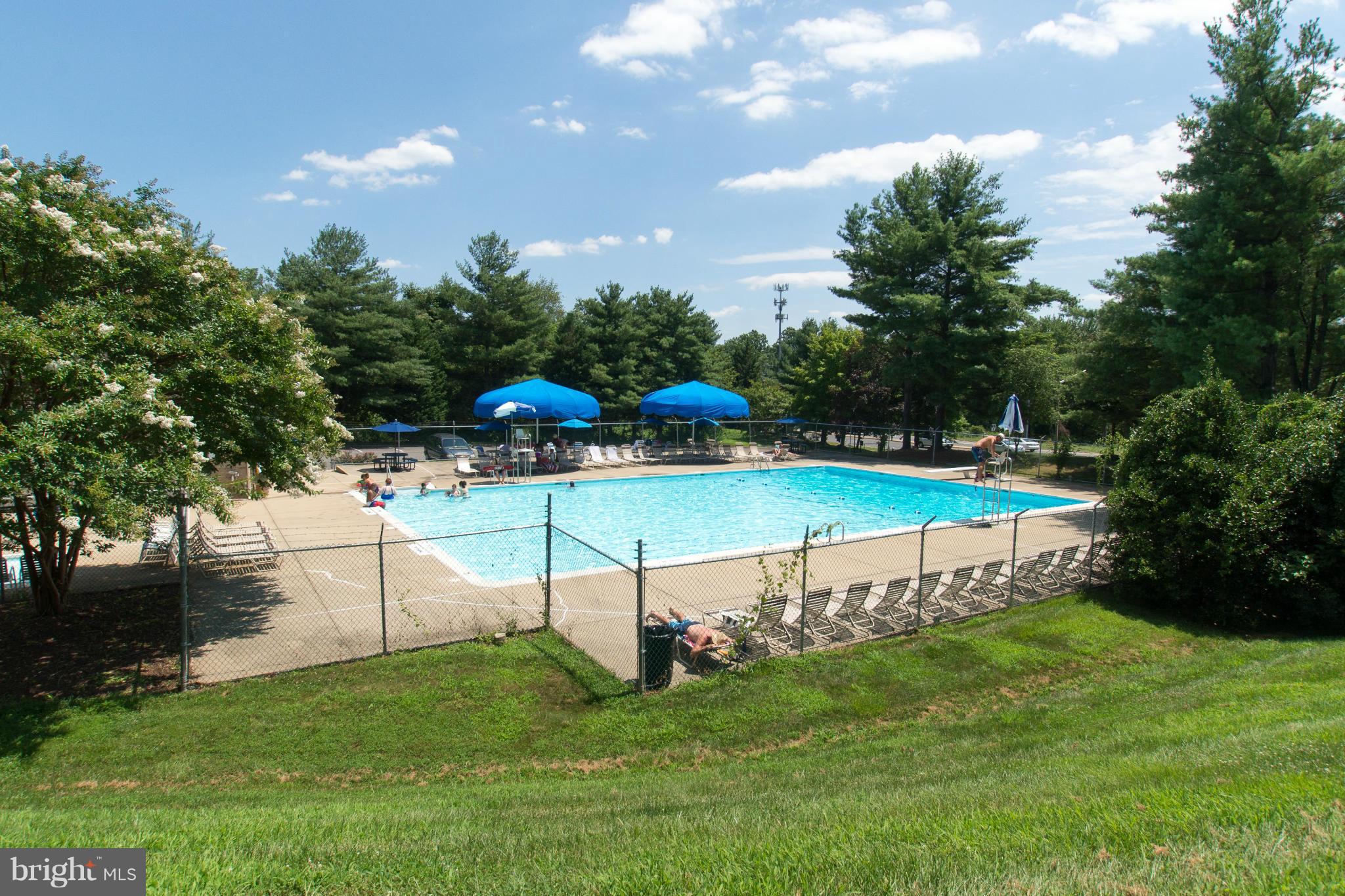 WOODLYNNE COMMUNITY - Residential