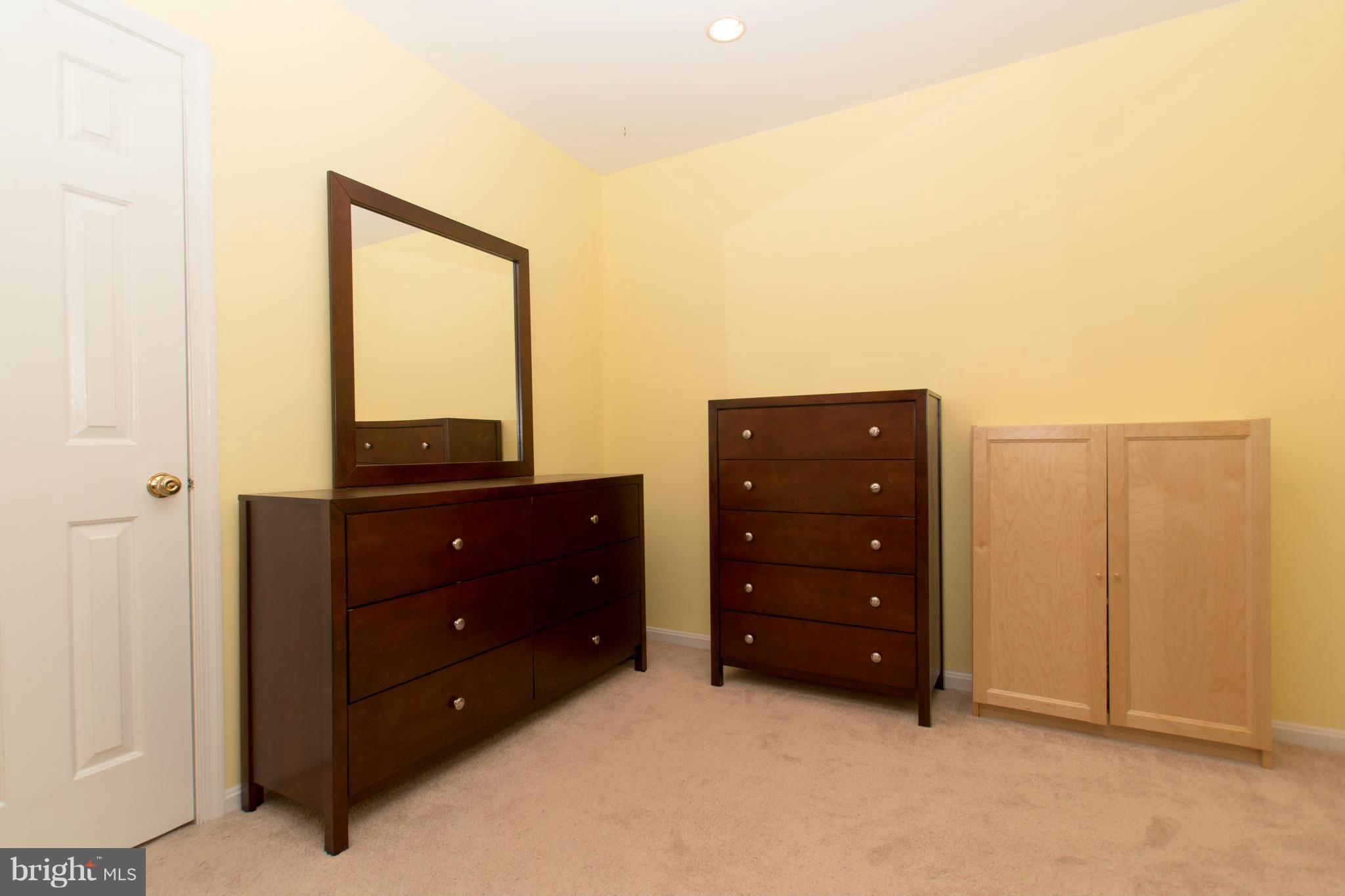 WOODLYNNE COMMUNITY - Residential