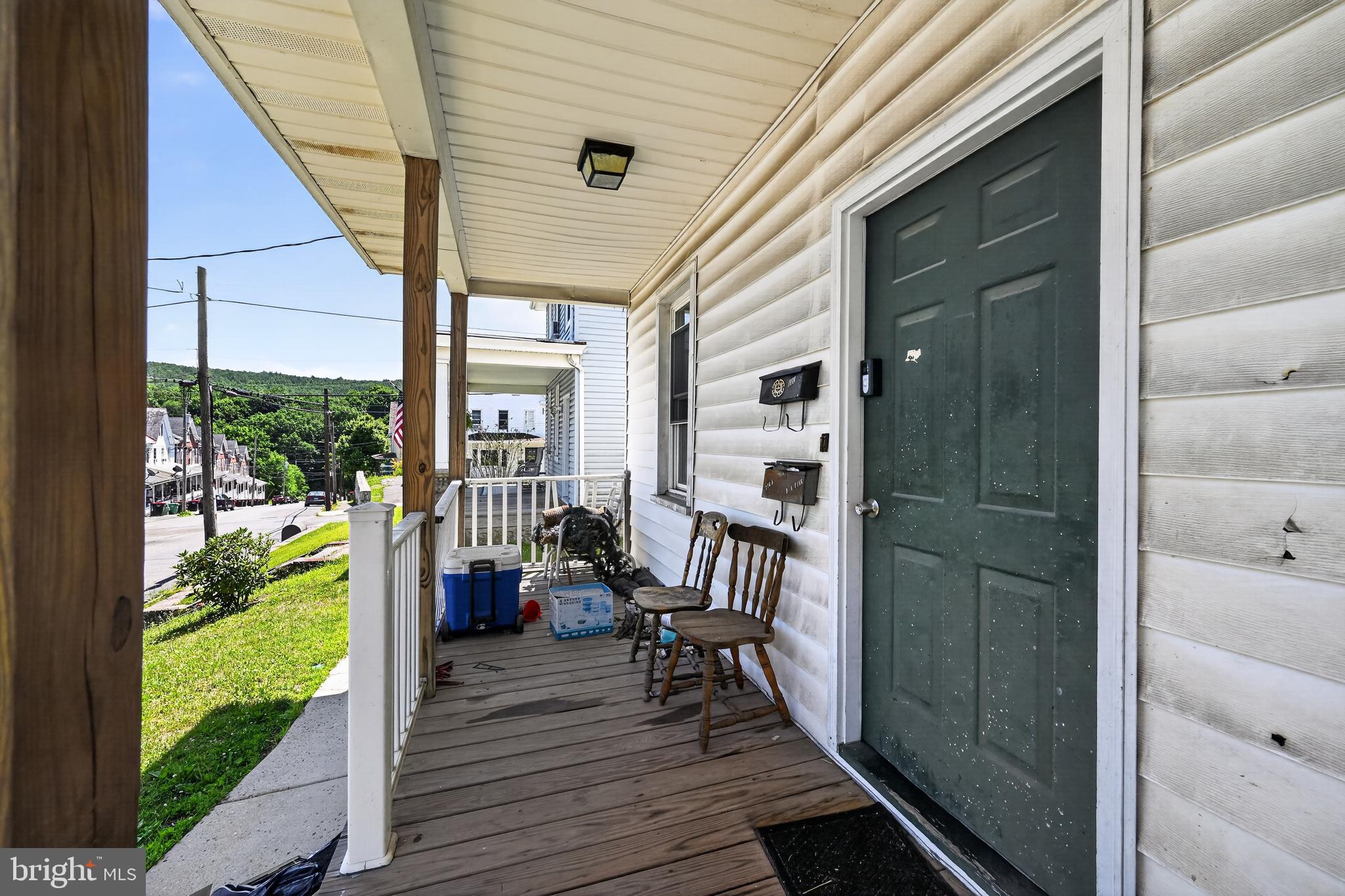 274 S FIRST STREET 276