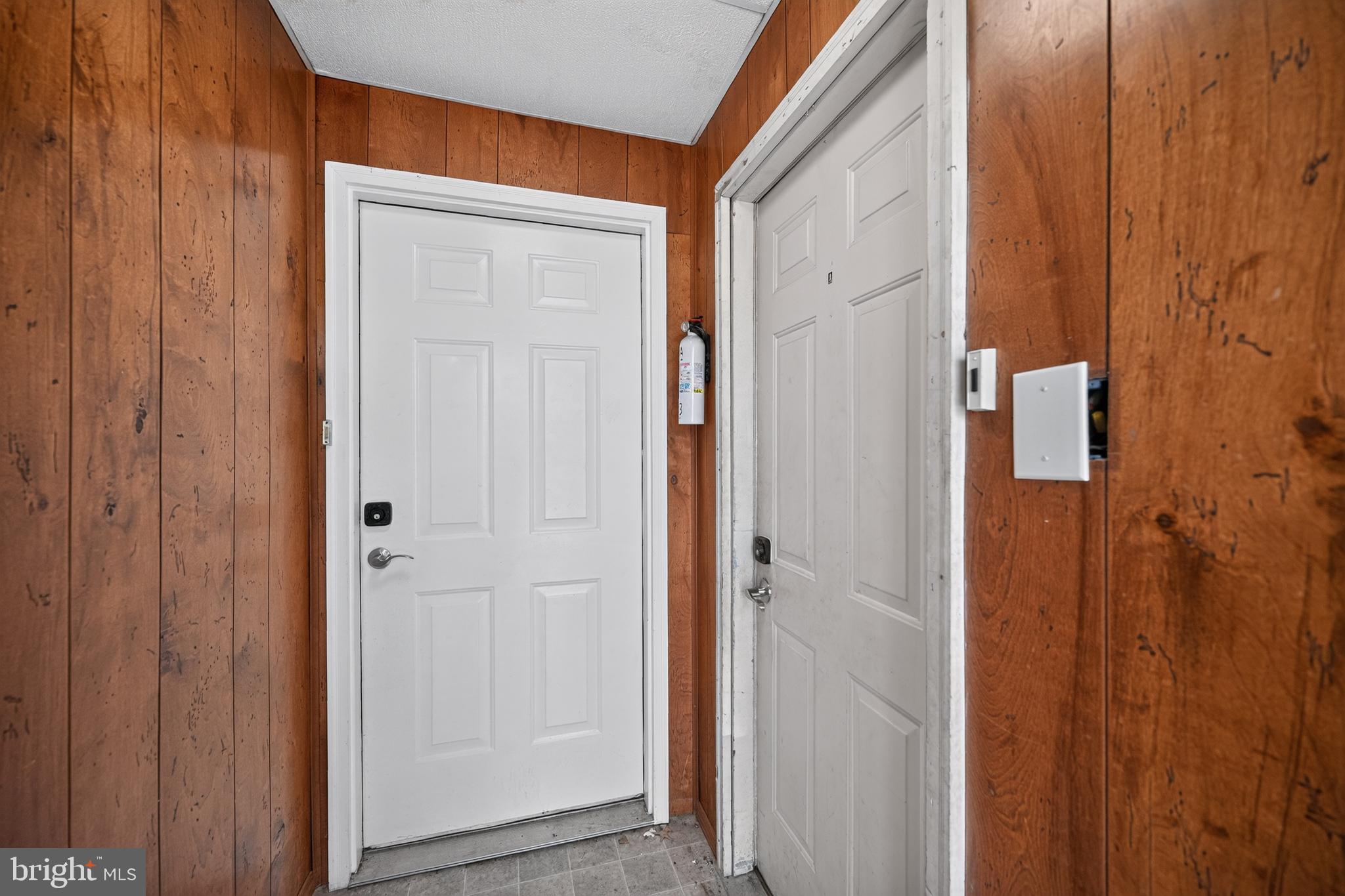 274 S FIRST STREET 276